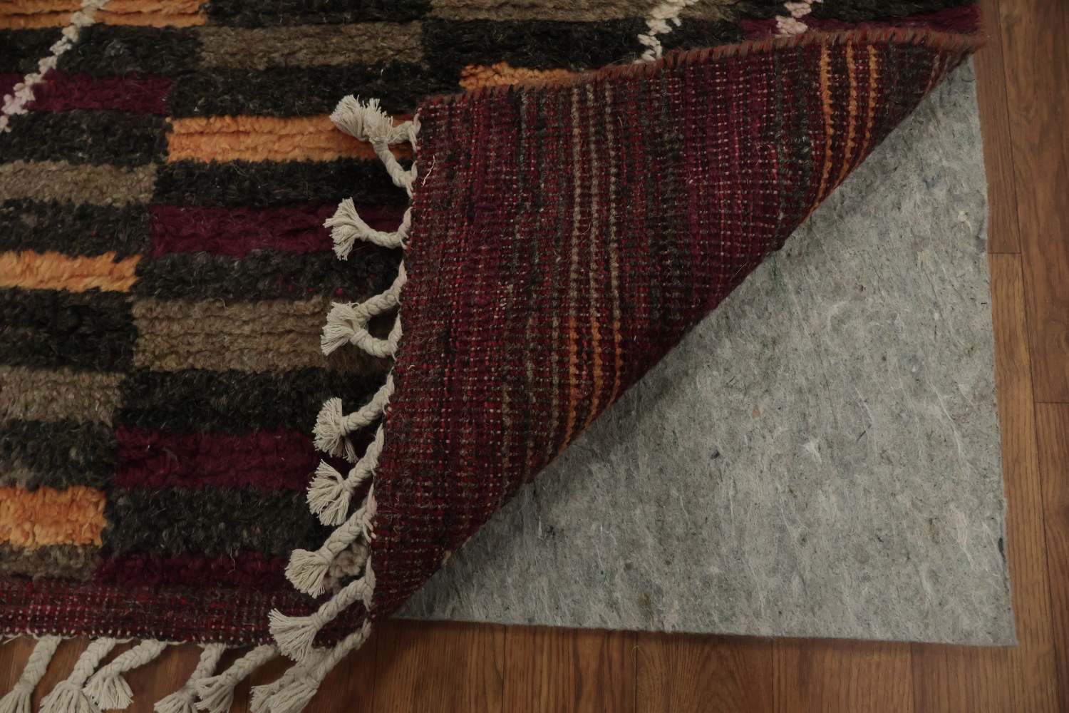 Earthy Background Moroccan Wool Area Rug 9x12 for Cozy Spaces