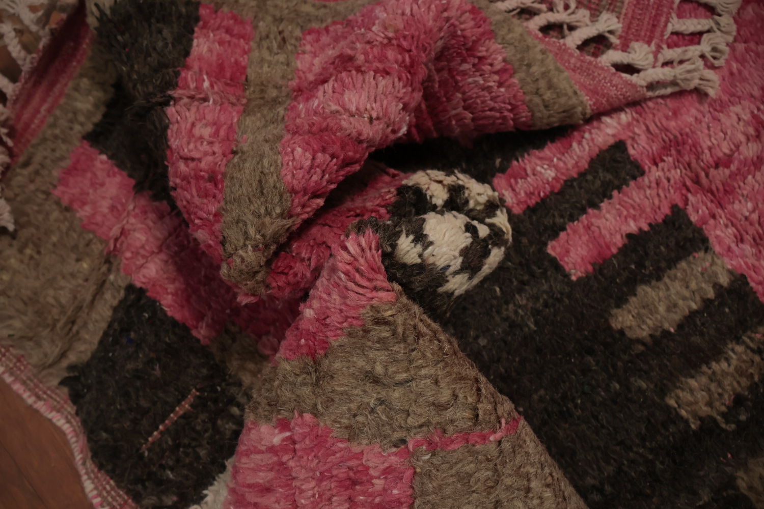 Stylish Pink Moroccan Handmade Area Rug 8x11 with Star Motifs