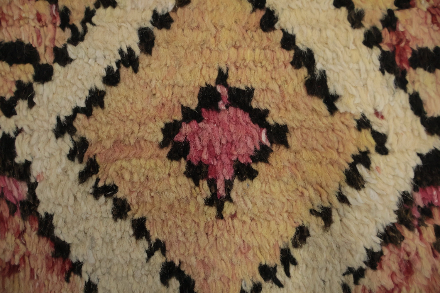Geometric Moroccan Wool Area Rug 6x10