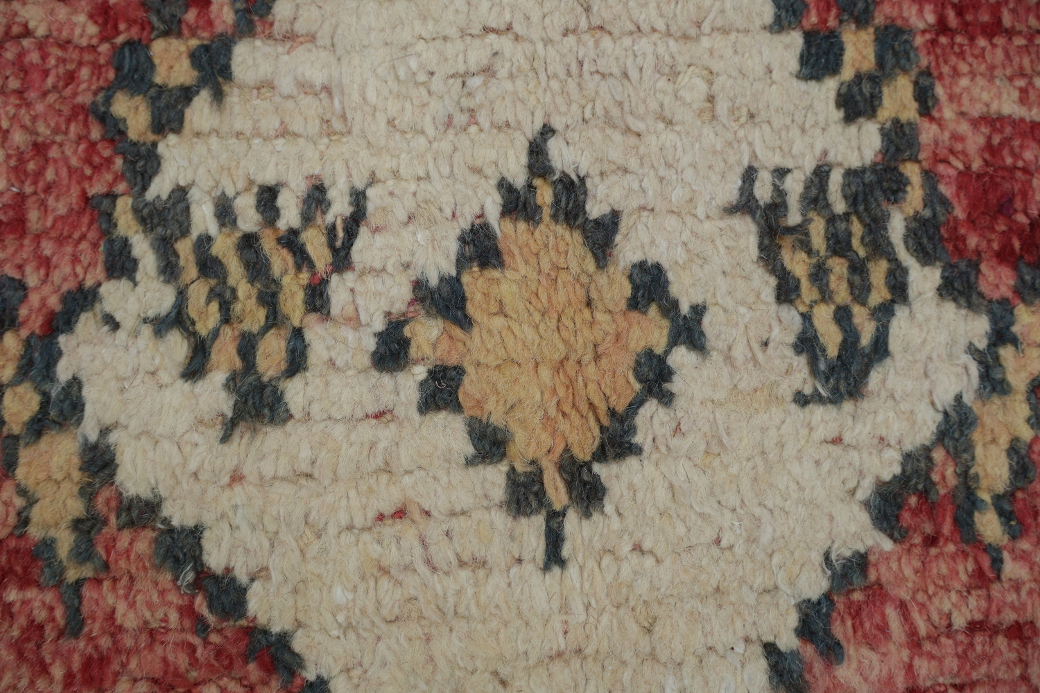Warm Multicolor Vintage Patterned Rug For Classic Style 6x9 ft