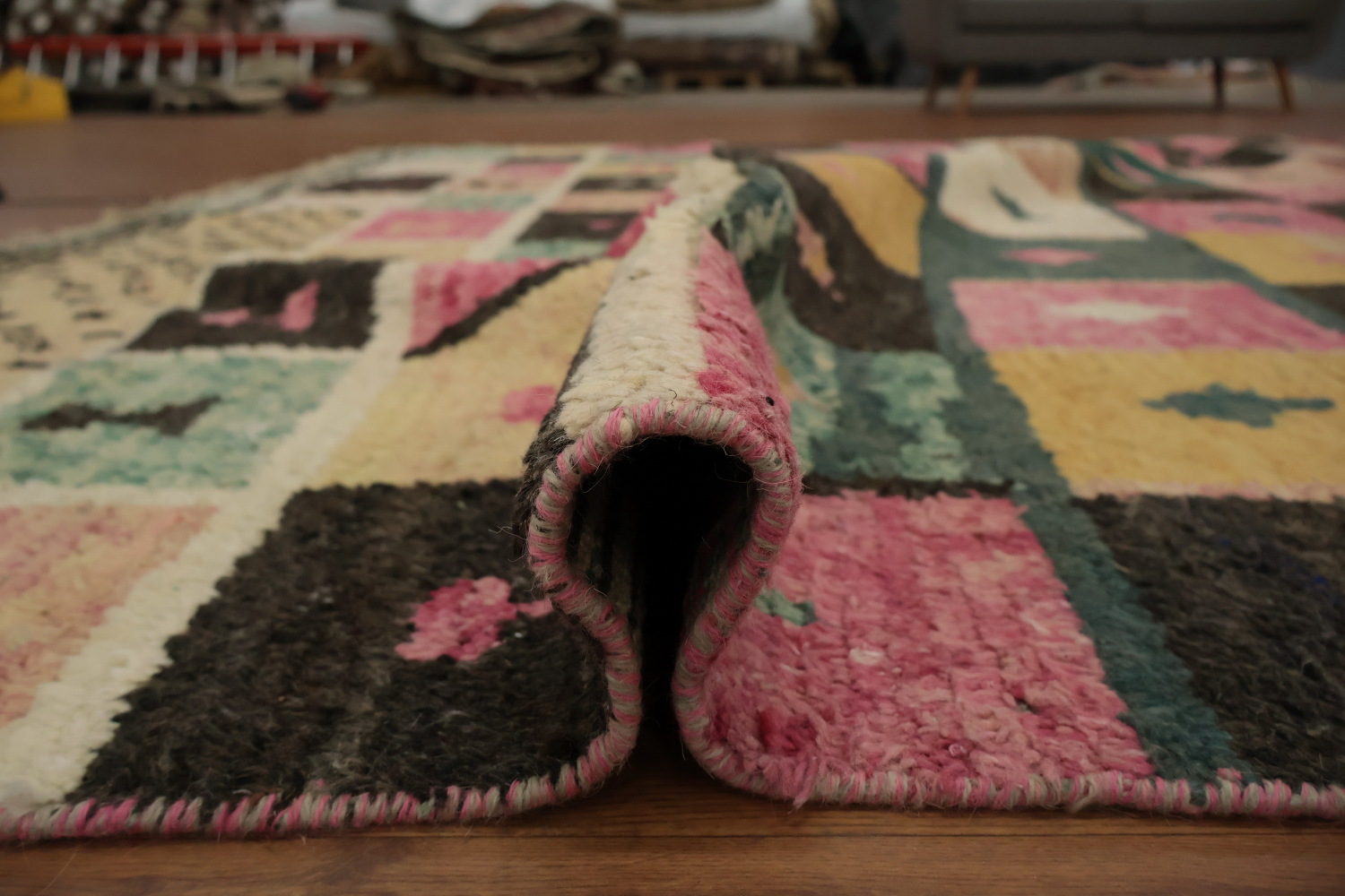 Eye-Catching Geometric Moroccan Large Area Rug 9x12 with Warm Hues