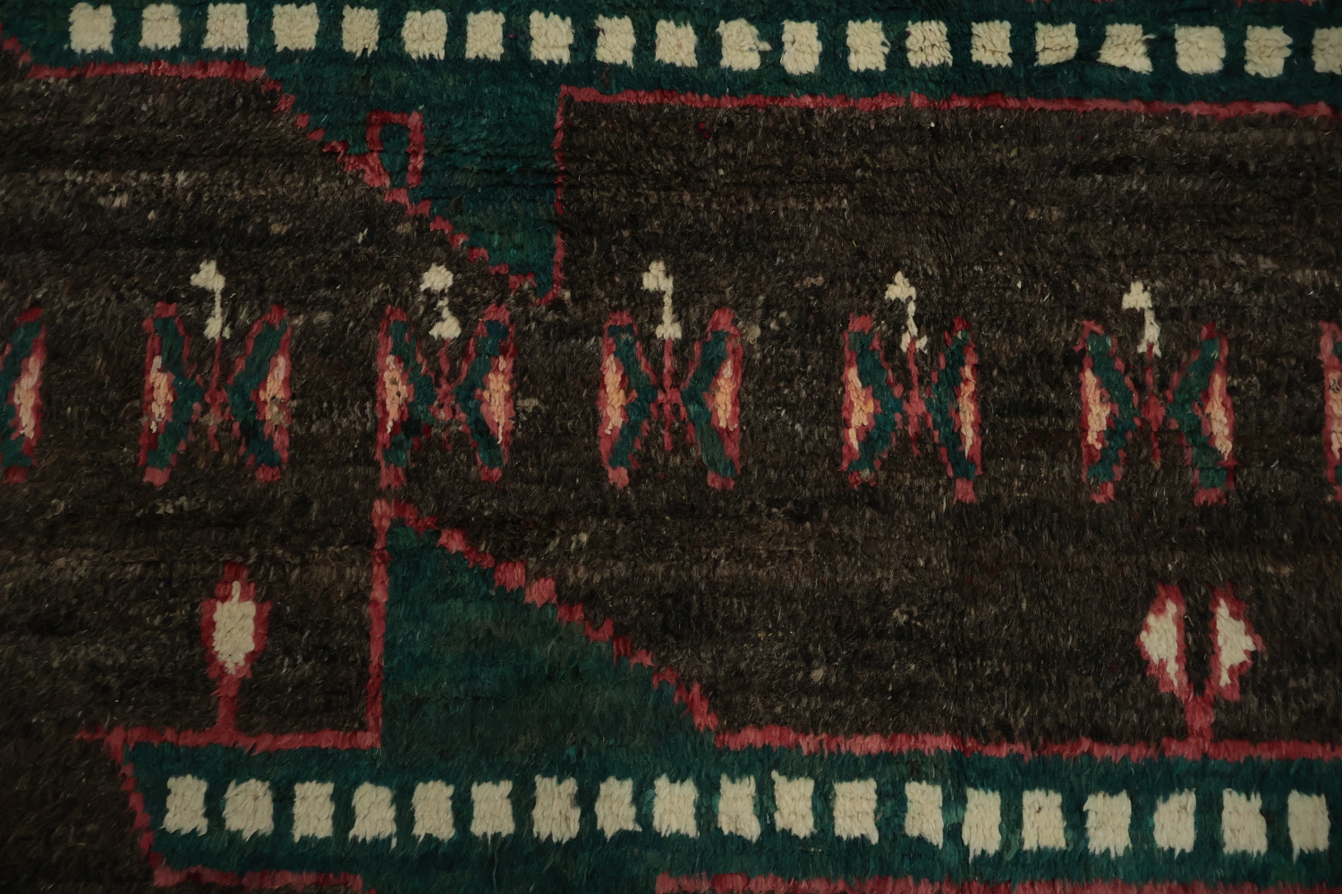 Transform Your Space with This Dark Moroccan Wool Area Rug 8x11
