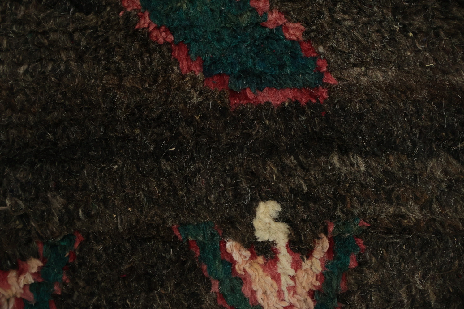 Transform Your Space with This Dark Moroccan Wool Area Rug 8x11