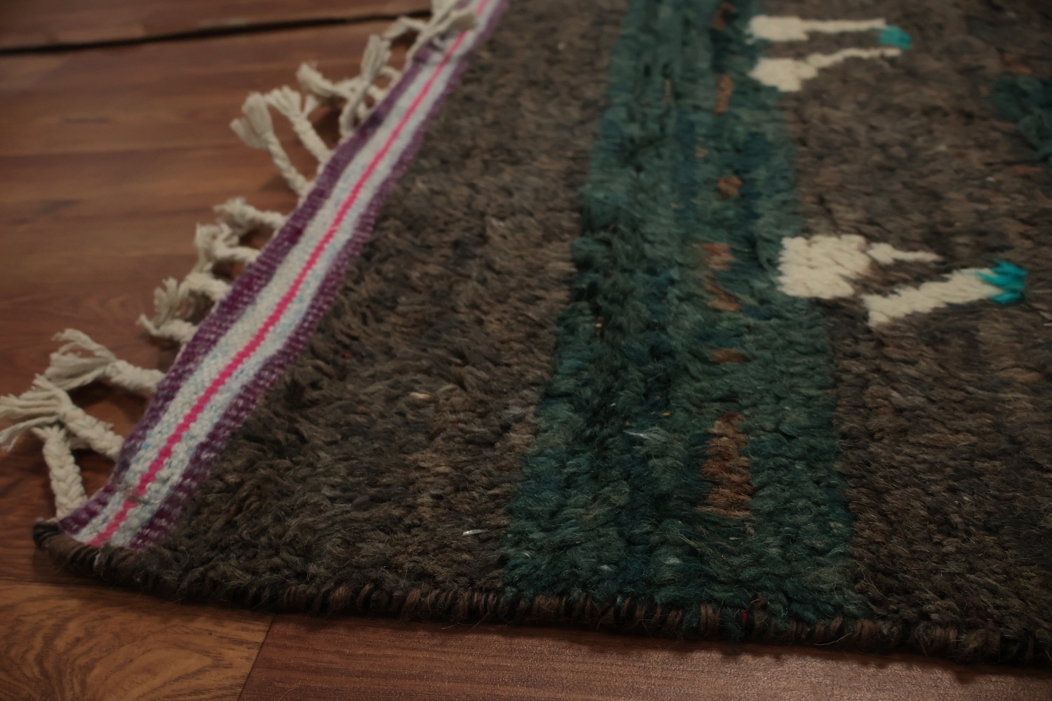 Stylish and Artistic Tribal Pattern Moroccan Wool Area Rug 8x11