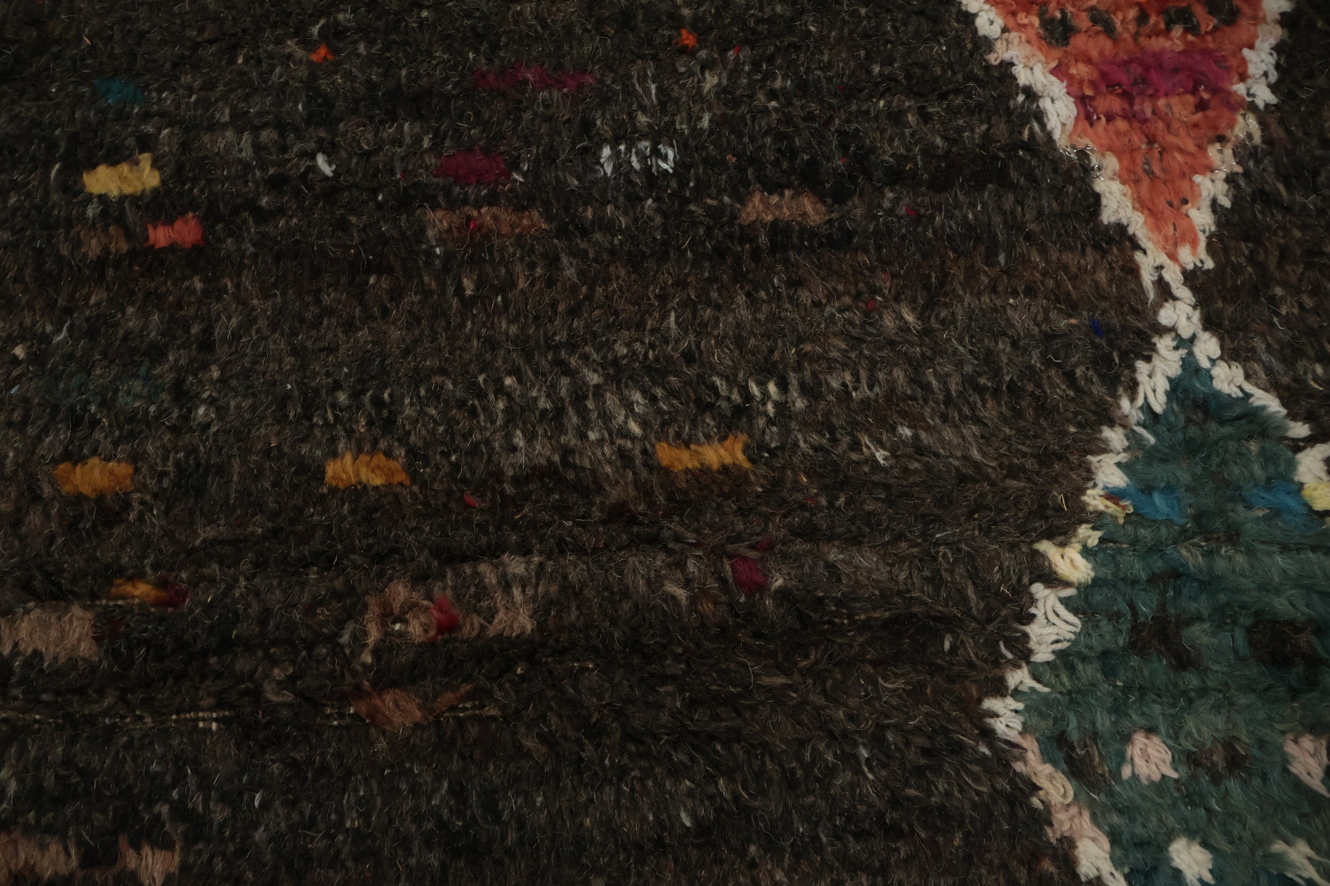 Stunning Moroccan Area Rug 8x11 Enhances Modern Interior Aesthetics