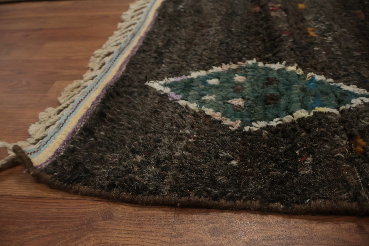Stunning Moroccan Area Rug 8x11 Enhances Modern Interior Aesthetics