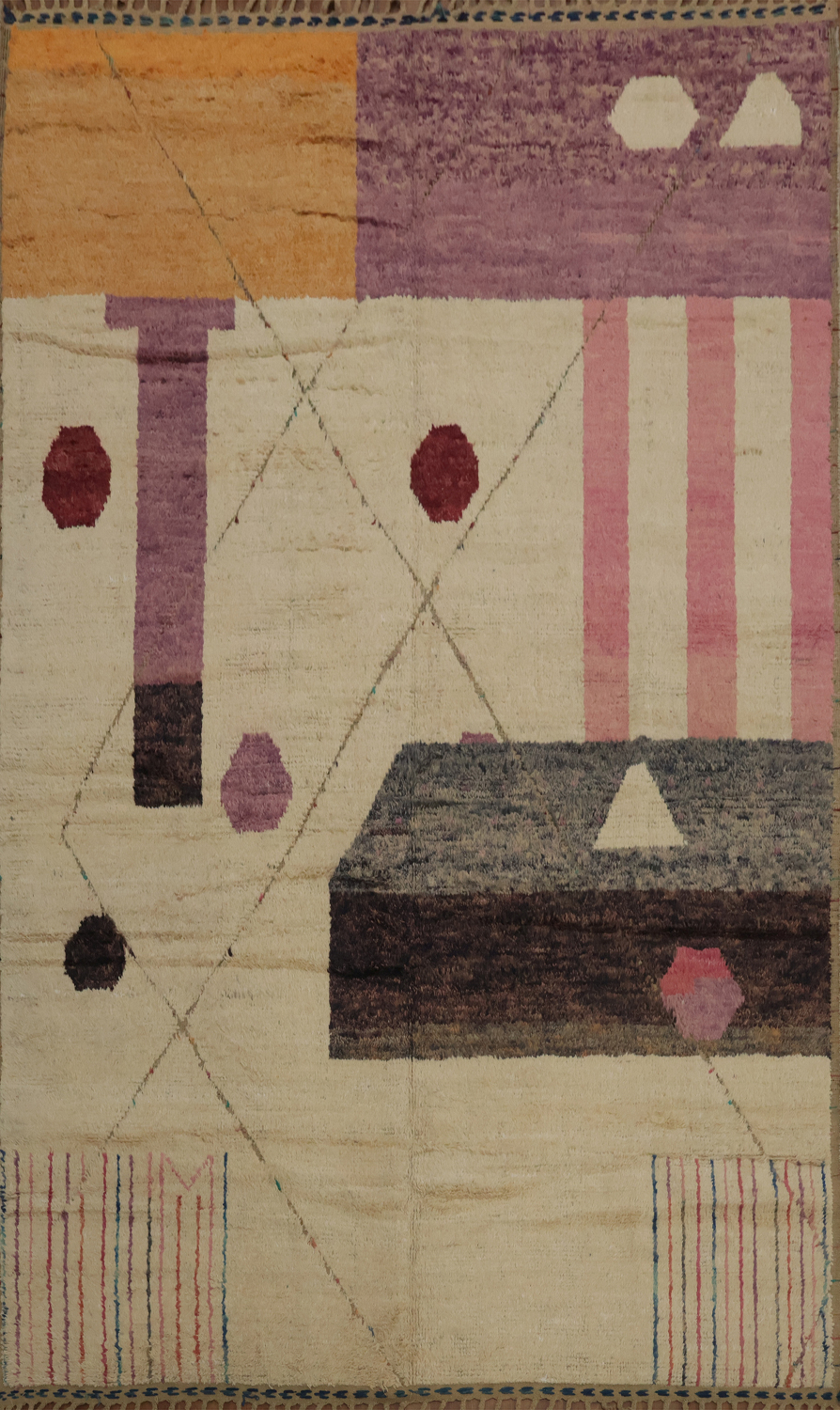 Eye-Catching Moroccan Area Rug 9x13 with Bold Geometric Shapes