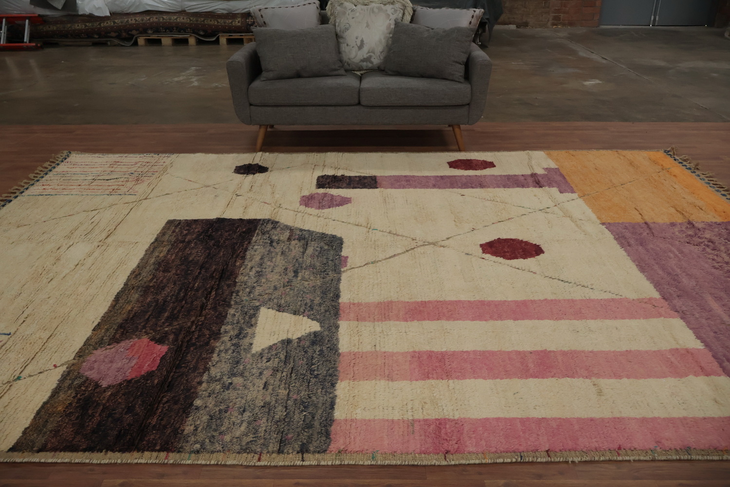 Eye-Catching Moroccan Area Rug 9x13 with Bold Geometric Shapes
