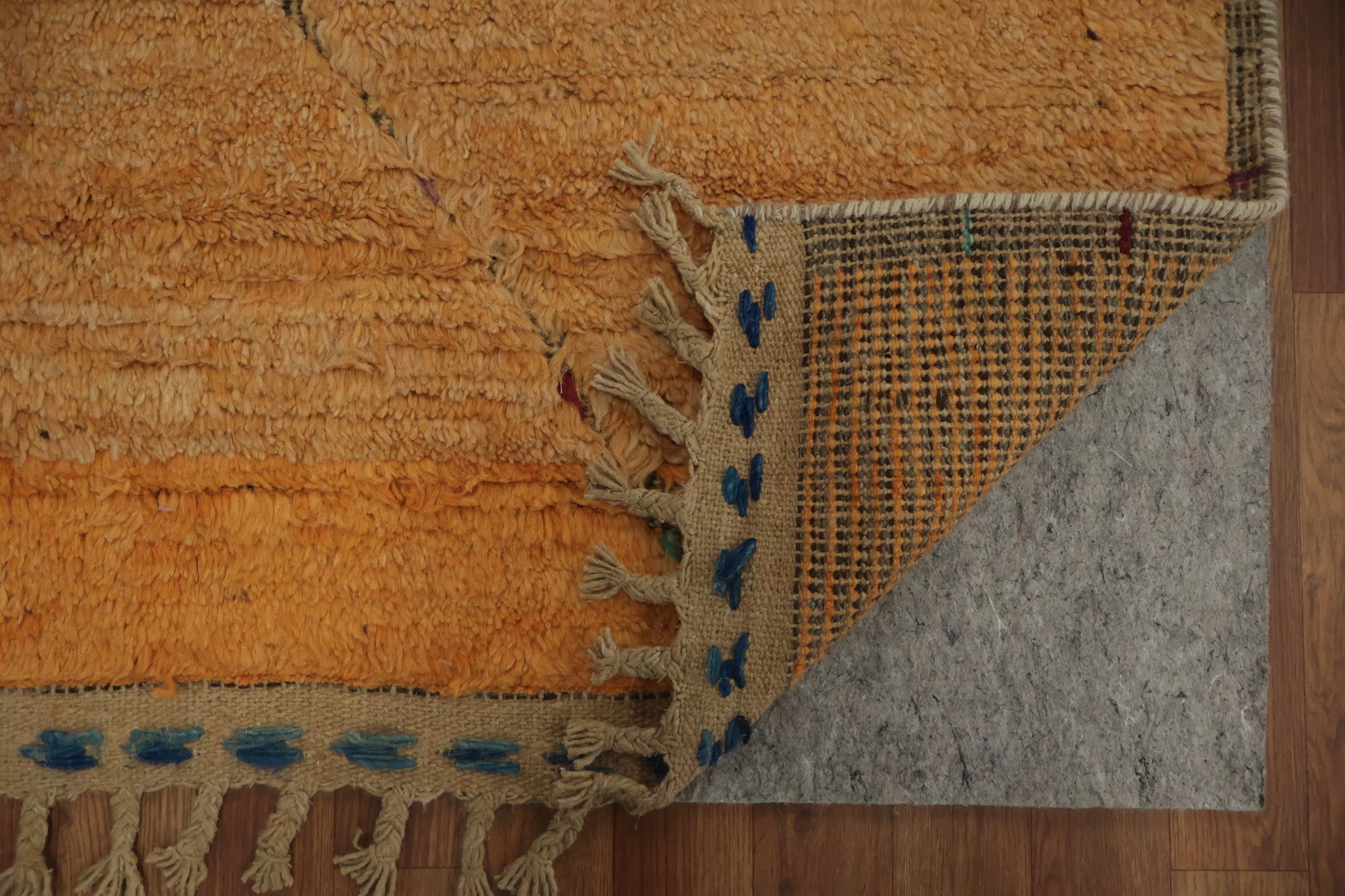 Eye-Catching Moroccan Area Rug 9x13 with Bold Geometric Shapes