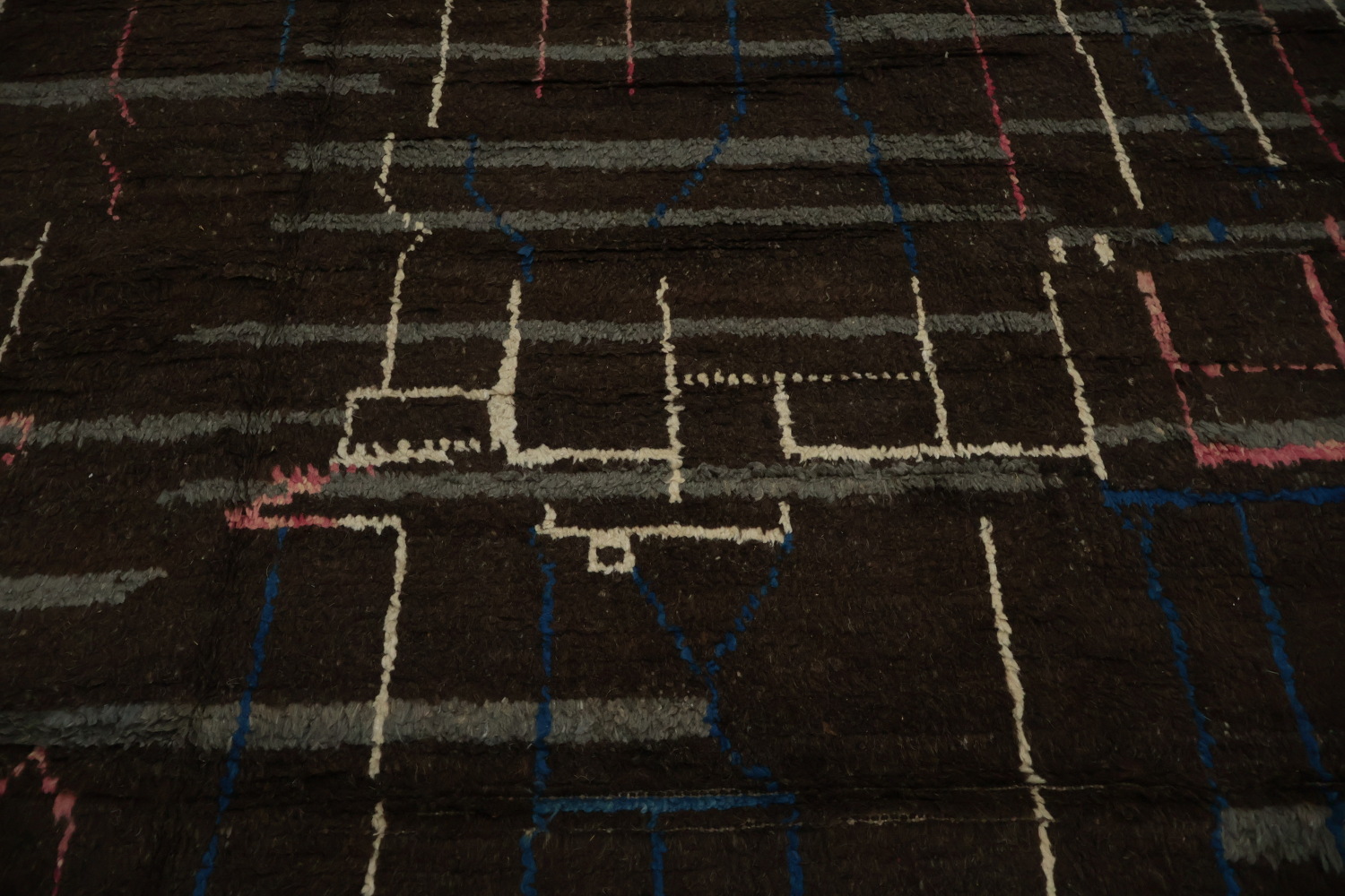 Contemporary Chic Linear Design Moroccan Large Rug 12x19