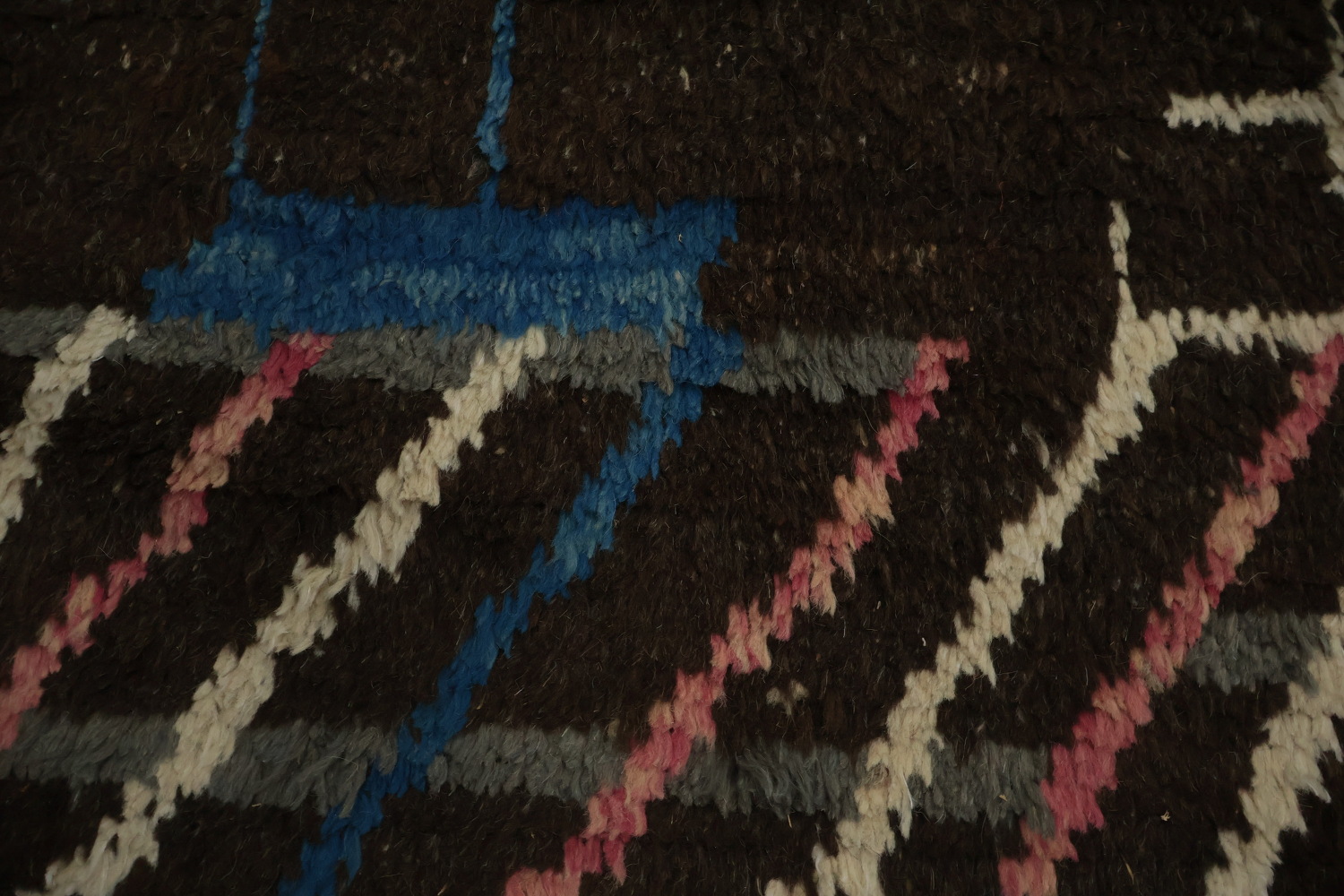 Contemporary Chic Linear Design Moroccan Large Rug 12x19