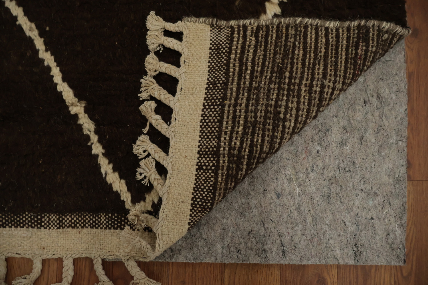 Chic Dark Brown Moroccan Area Rug 6x10 with Diamond Design