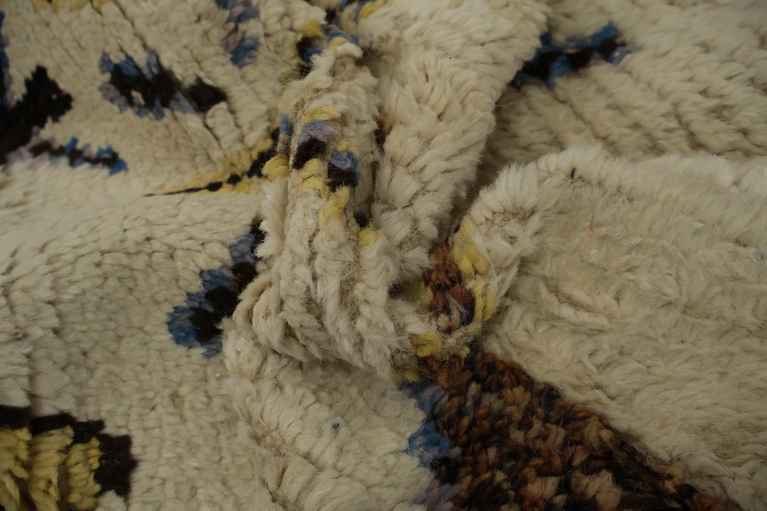 Rustic Charm Handmade Moroccan Wool Area Rug 6x10