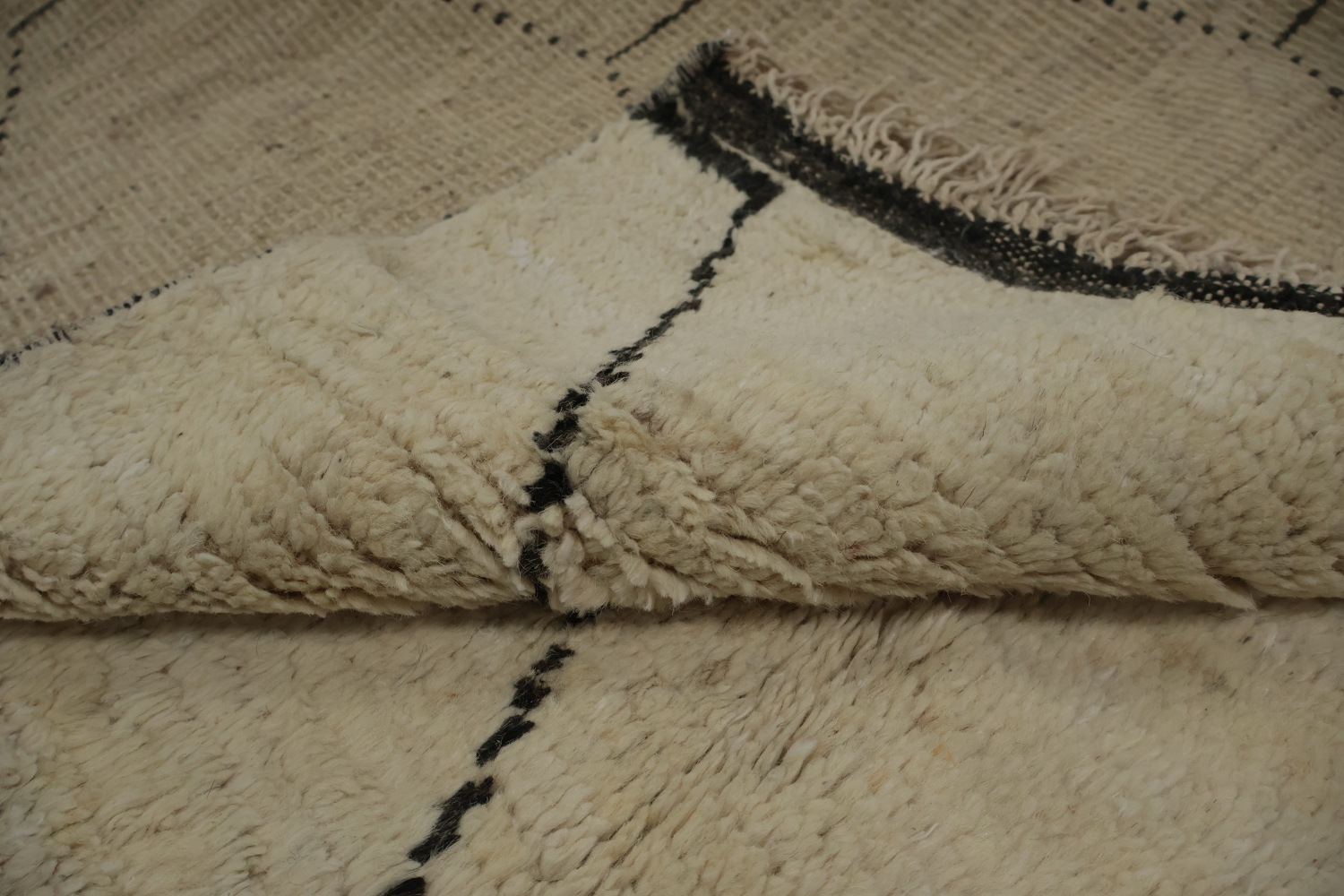 Minimalist Hexagonal Pattern Moroccan Area Rug 6x10 for Home Decor
