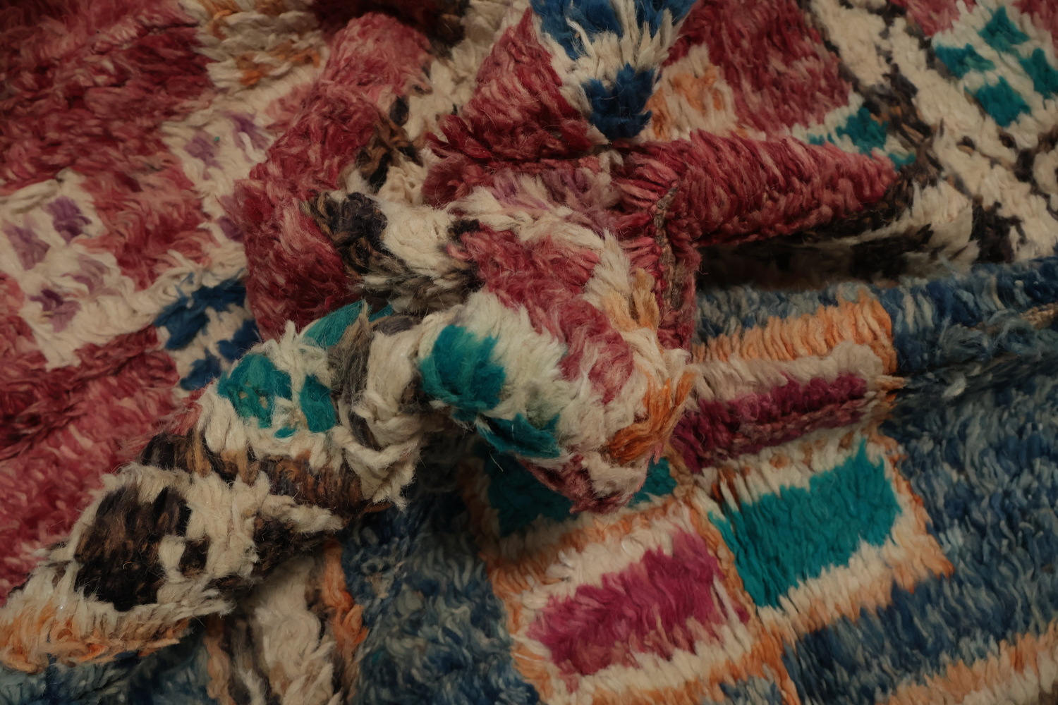 Handcrafted Moroccan Area Rug 6x10 with Symmetrical Design Details