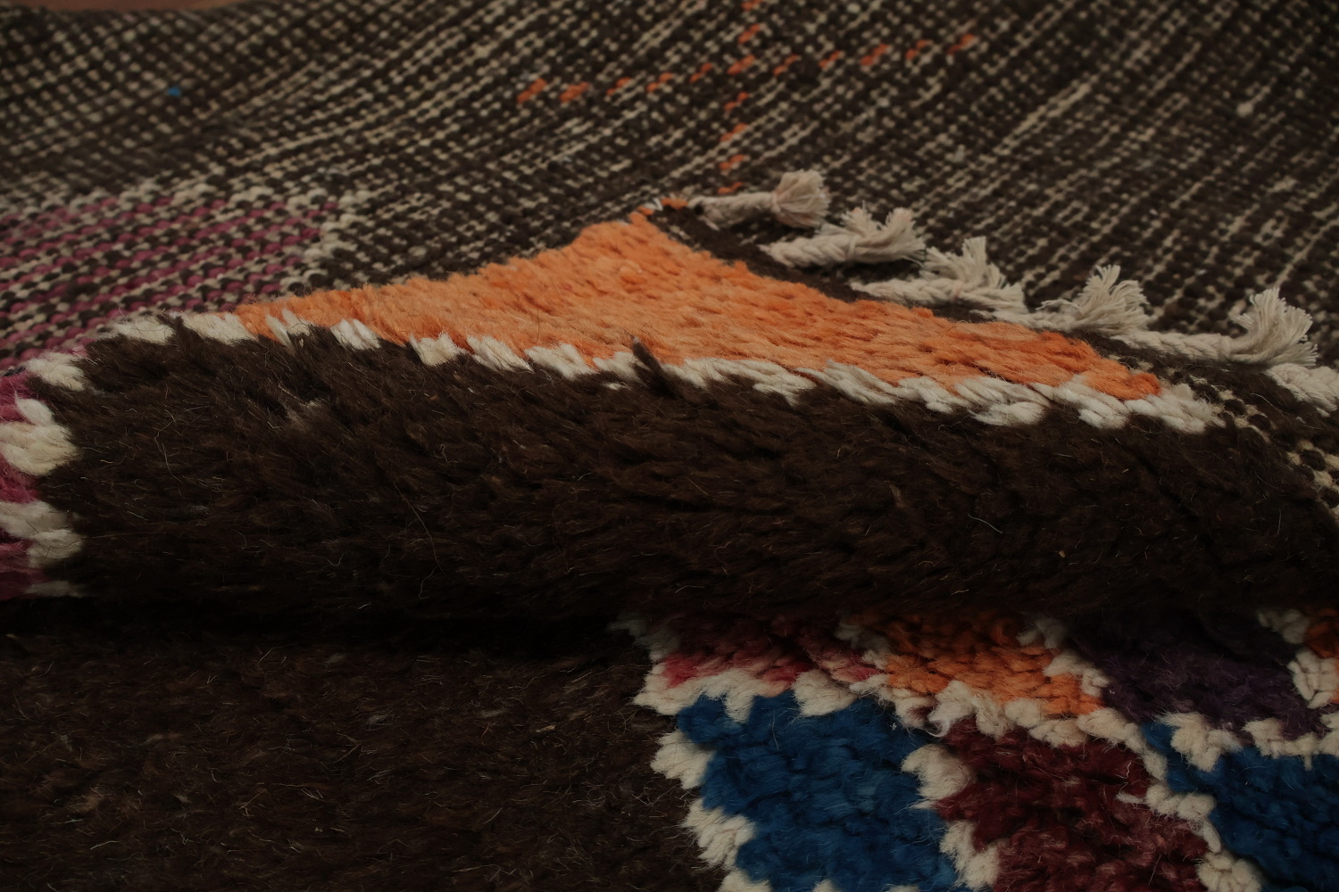 Chic Moroccan Area Rug 7x11 with Intricate and Colorful Geometry