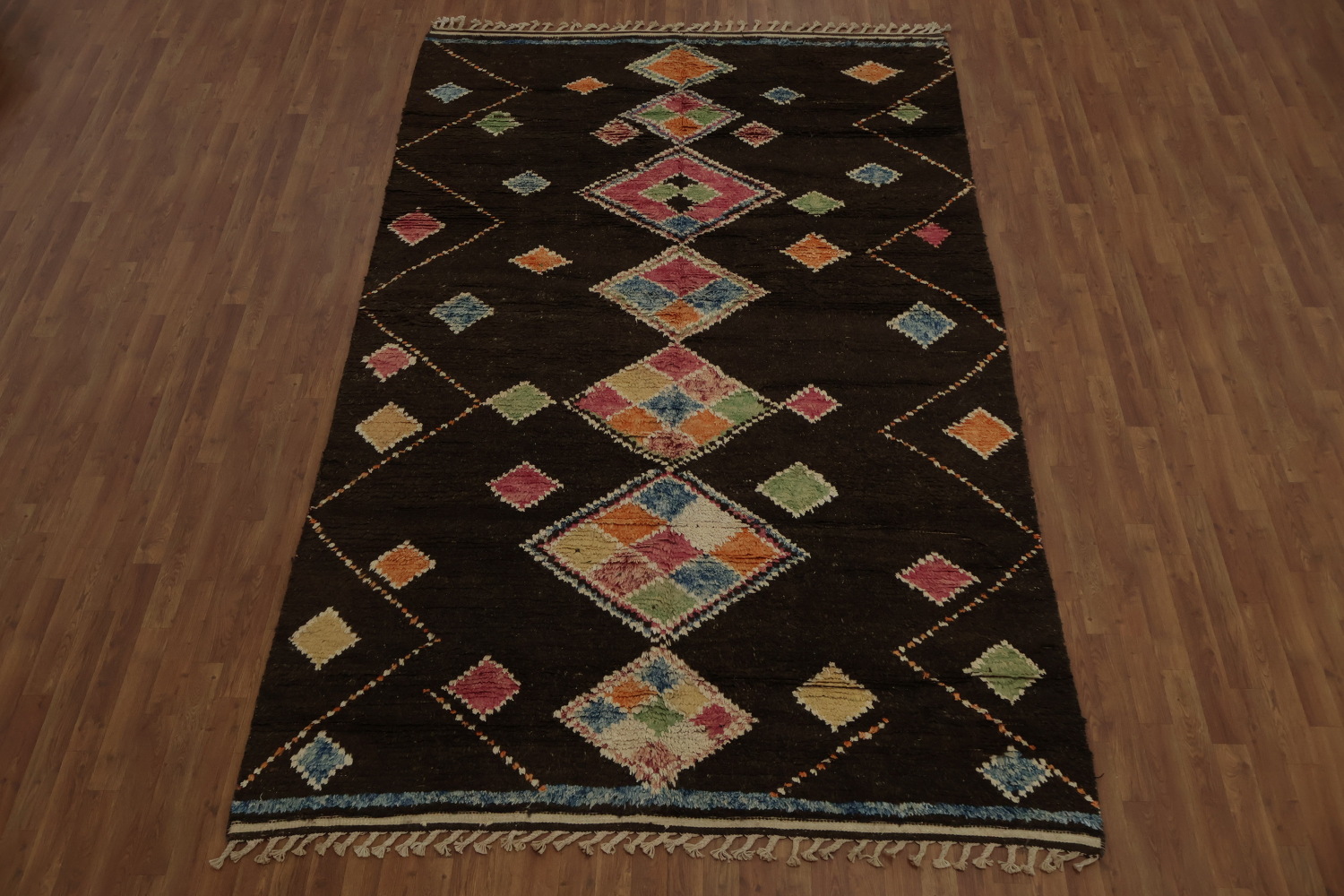 Handcrafted Moroccan Area Rug 7x11 with Dynamic Diamond Motifs