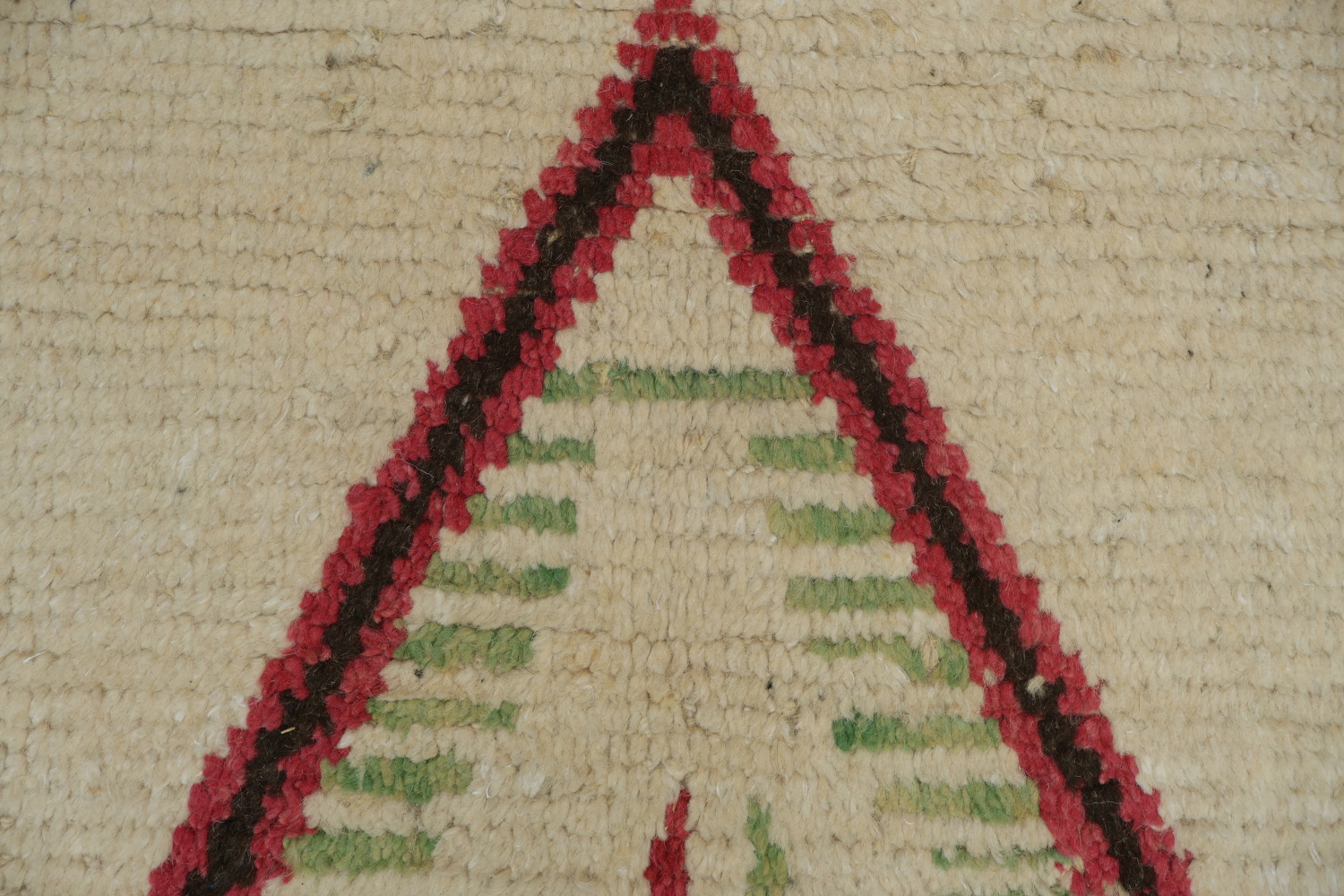 Minimalist Tribal Ivory Moroccan Rug Featuring Geometric and Linear Designs 6x10 ft