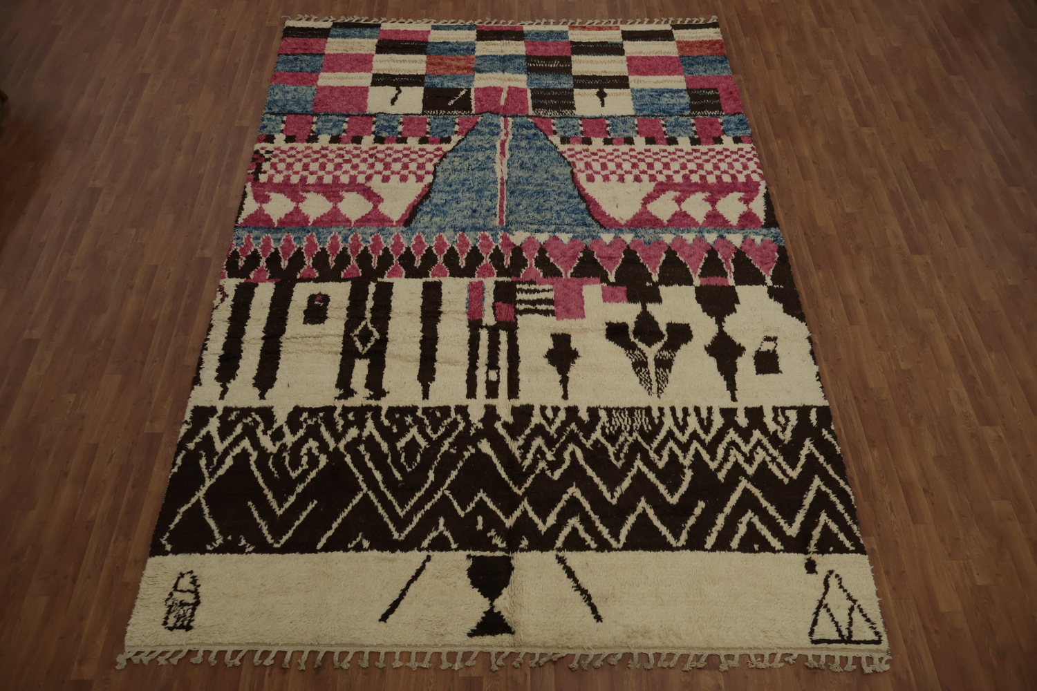 Transform Your Space with a Stylish Moroccan Large Area Rug 9x13