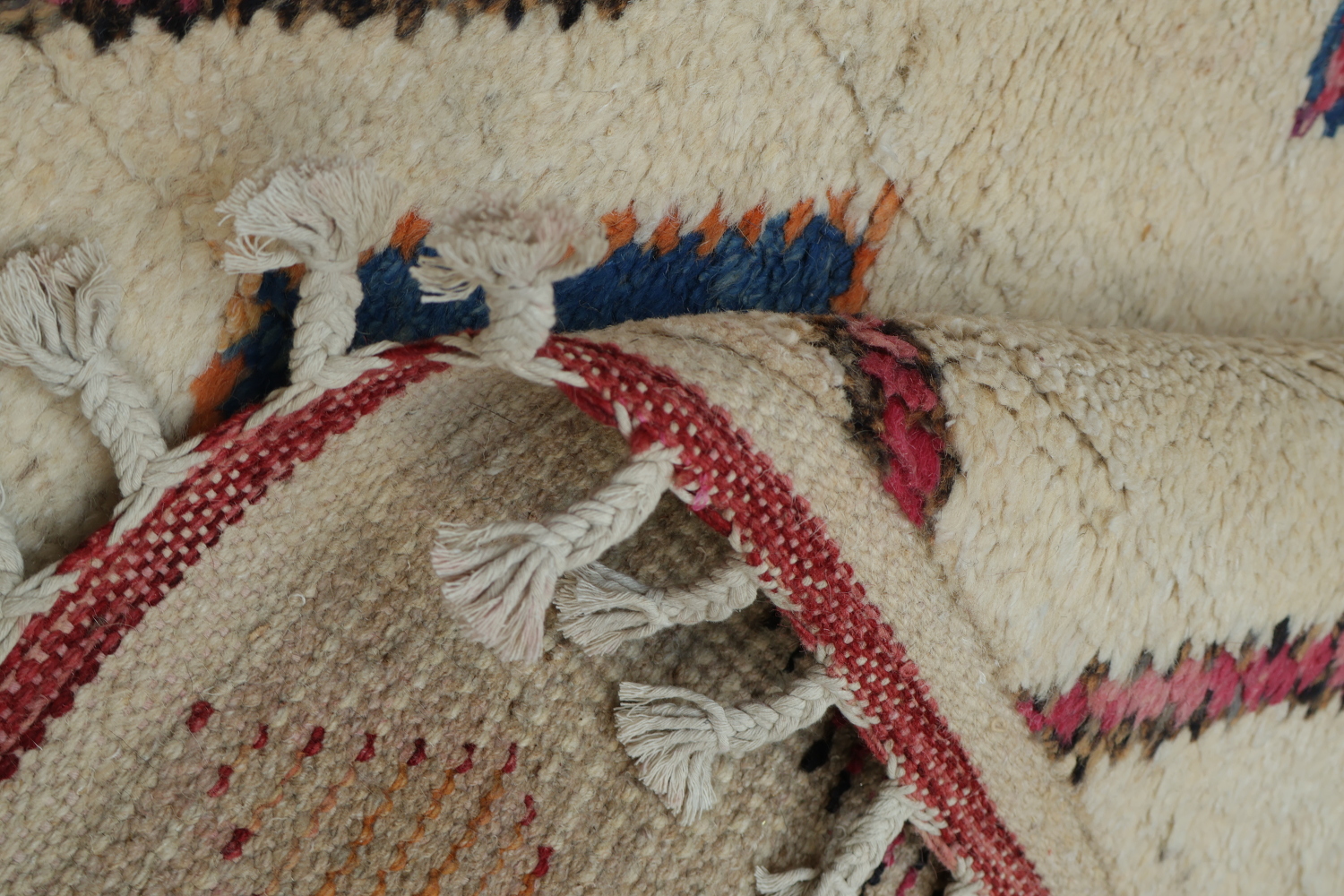 Handcrafted Tribal-Inspired Rug with Colorful Diamond Designs 6x10 ft