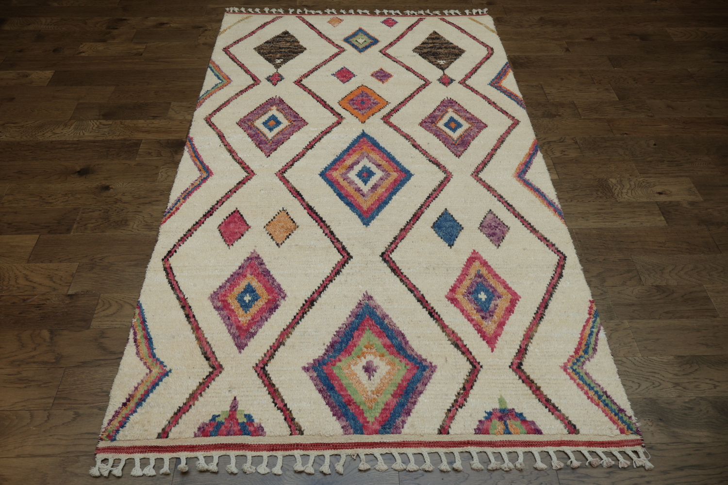 Handcrafted Tribal-Inspired Rug with Colorful Diamond Designs 6x10 ft
