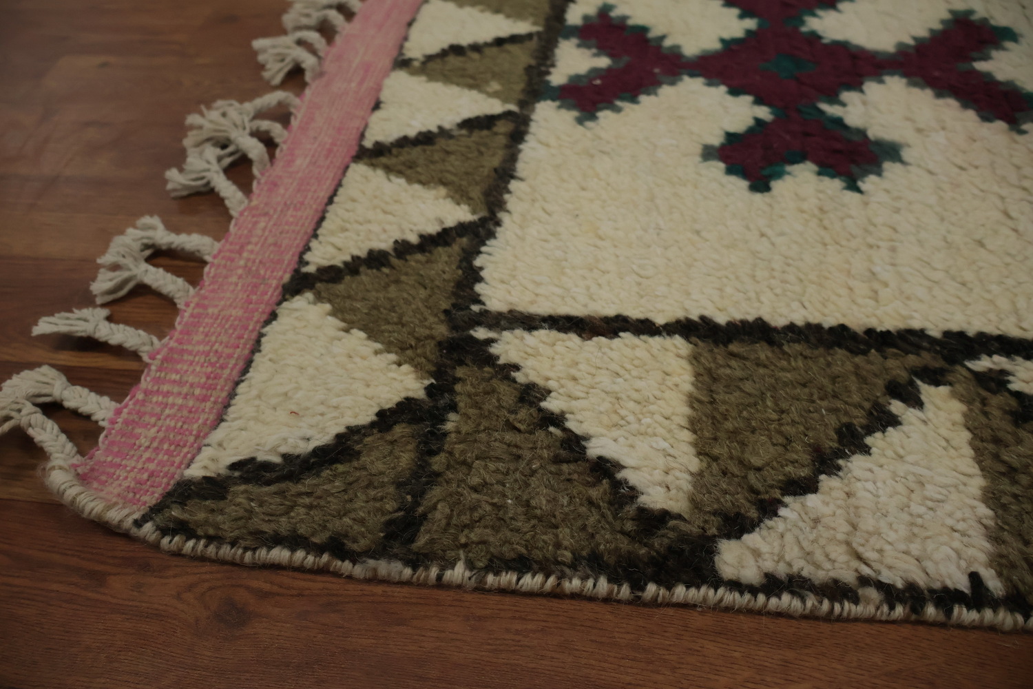 Timeless Moroccan Area Rug 9x12 with Colorful Geometric Motifs