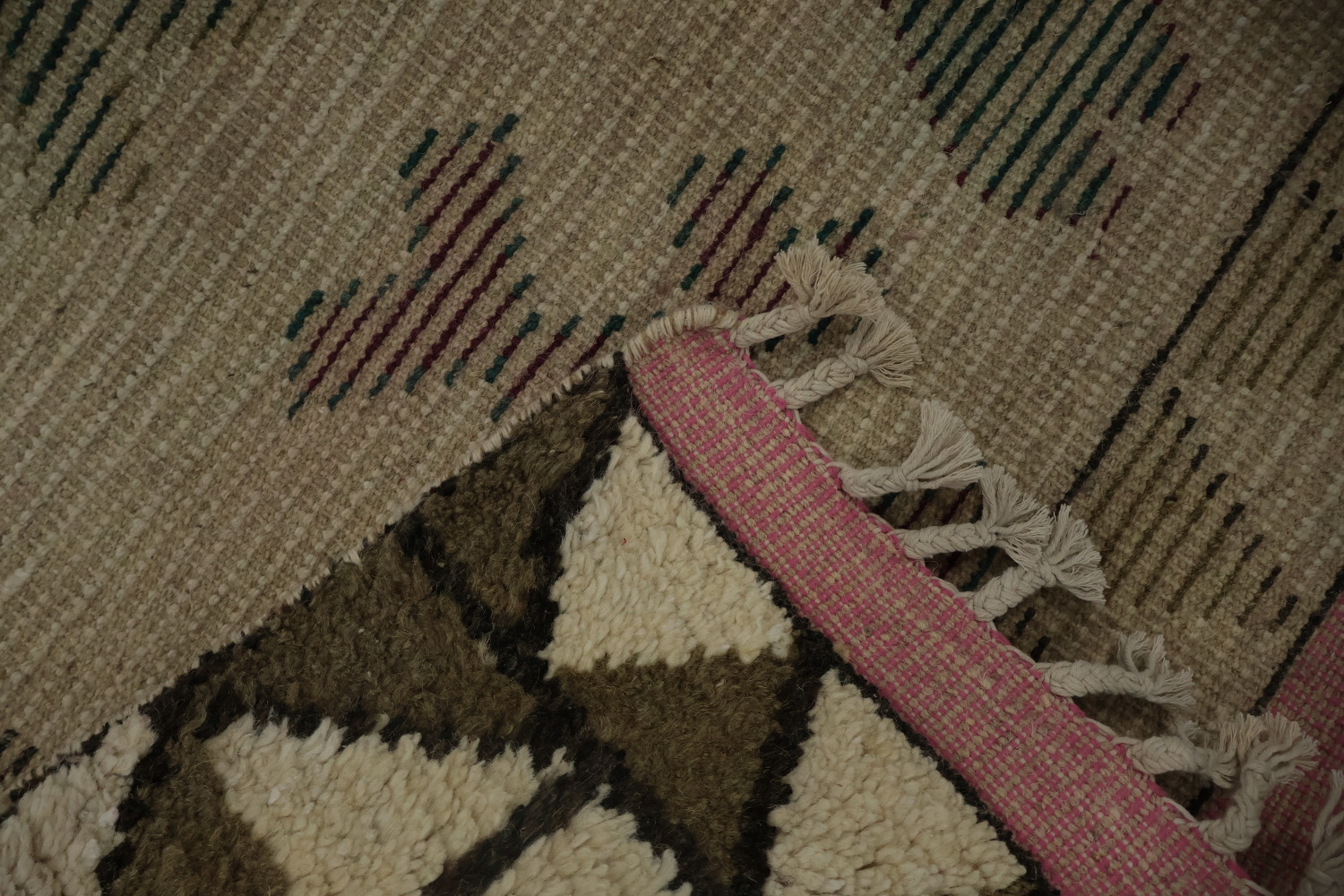 Timeless Moroccan Area Rug 9x12 with Colorful Geometric Motifs