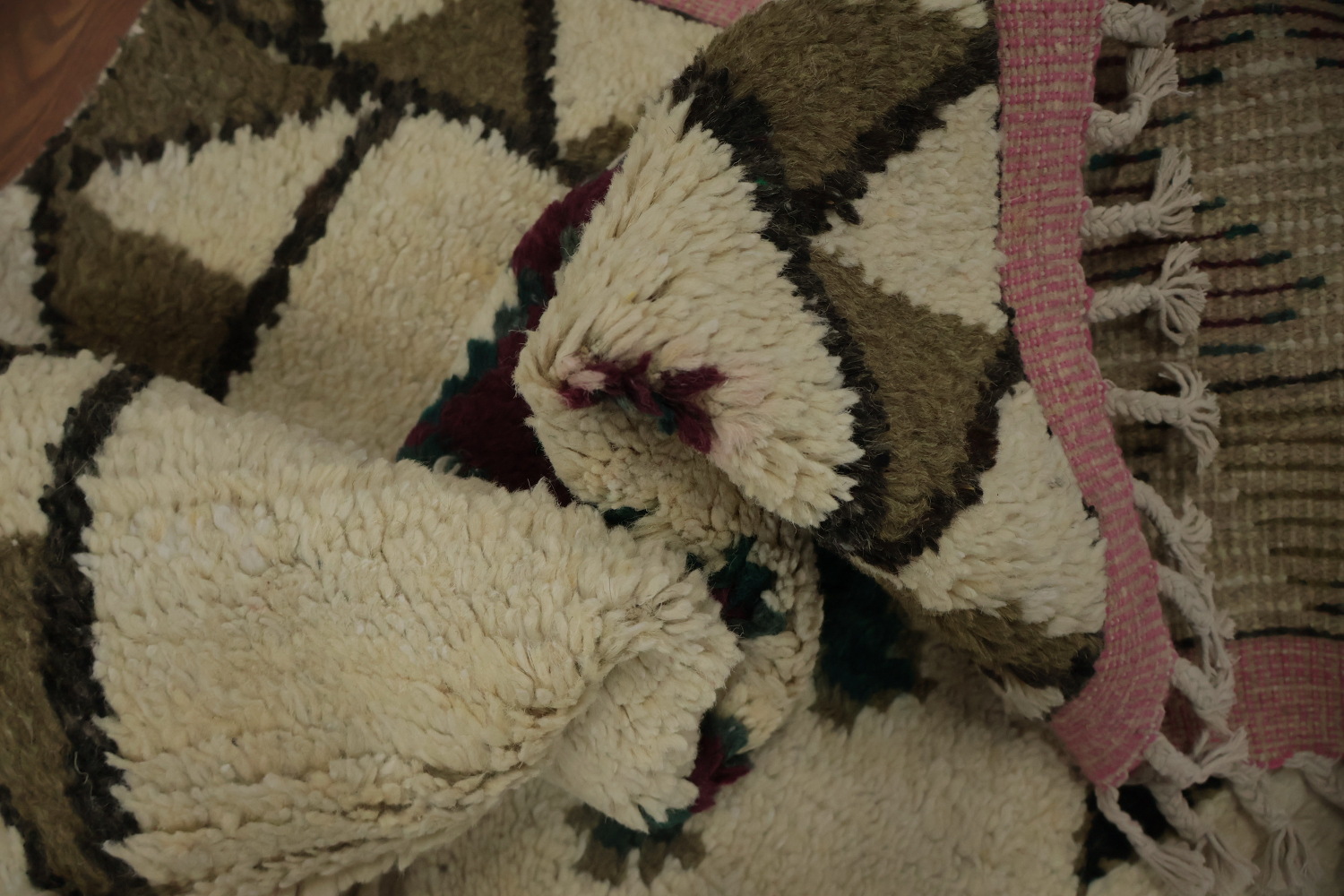 Timeless Moroccan Area Rug 9x12 with Colorful Geometric Motifs