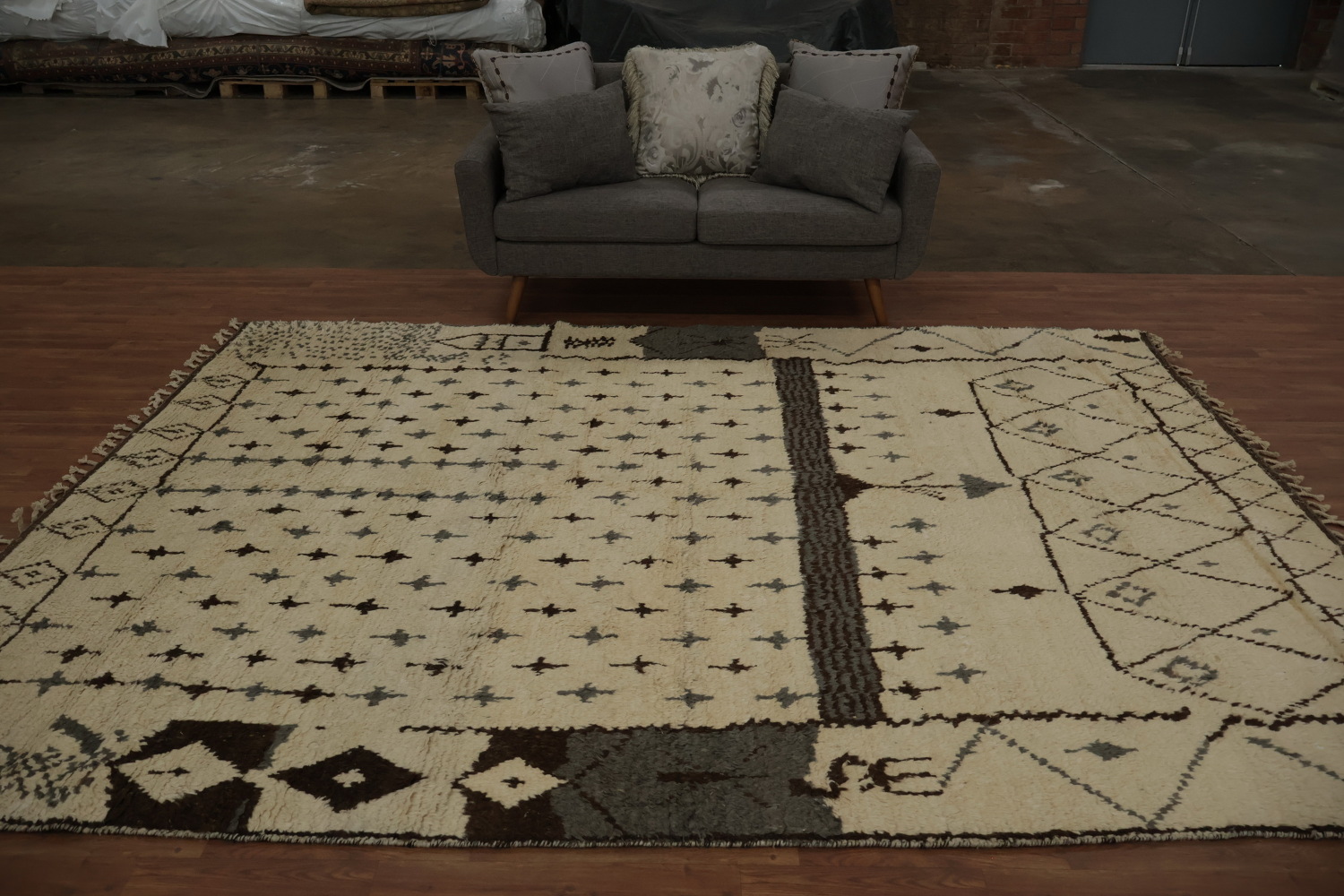 Sophisticated Moroccan Area Rug 8x11 with Subtle Tribal Detailing