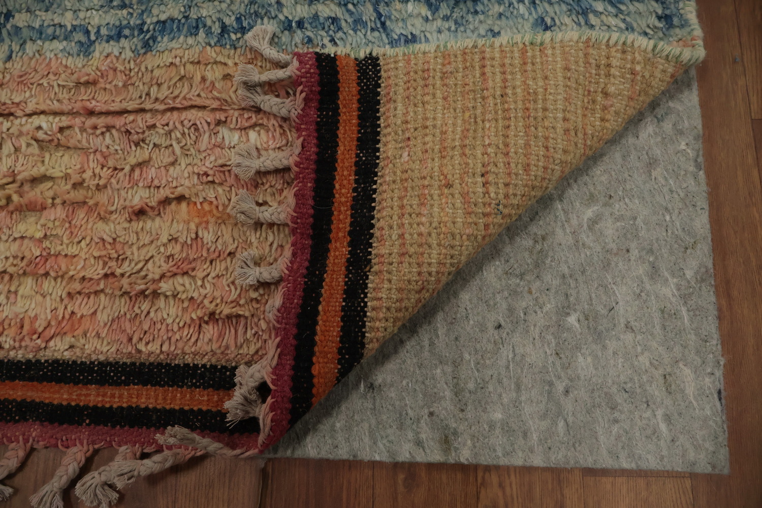 Sophisticated Moroccan Area Rug 8x11 with Dynamic Color Streaks