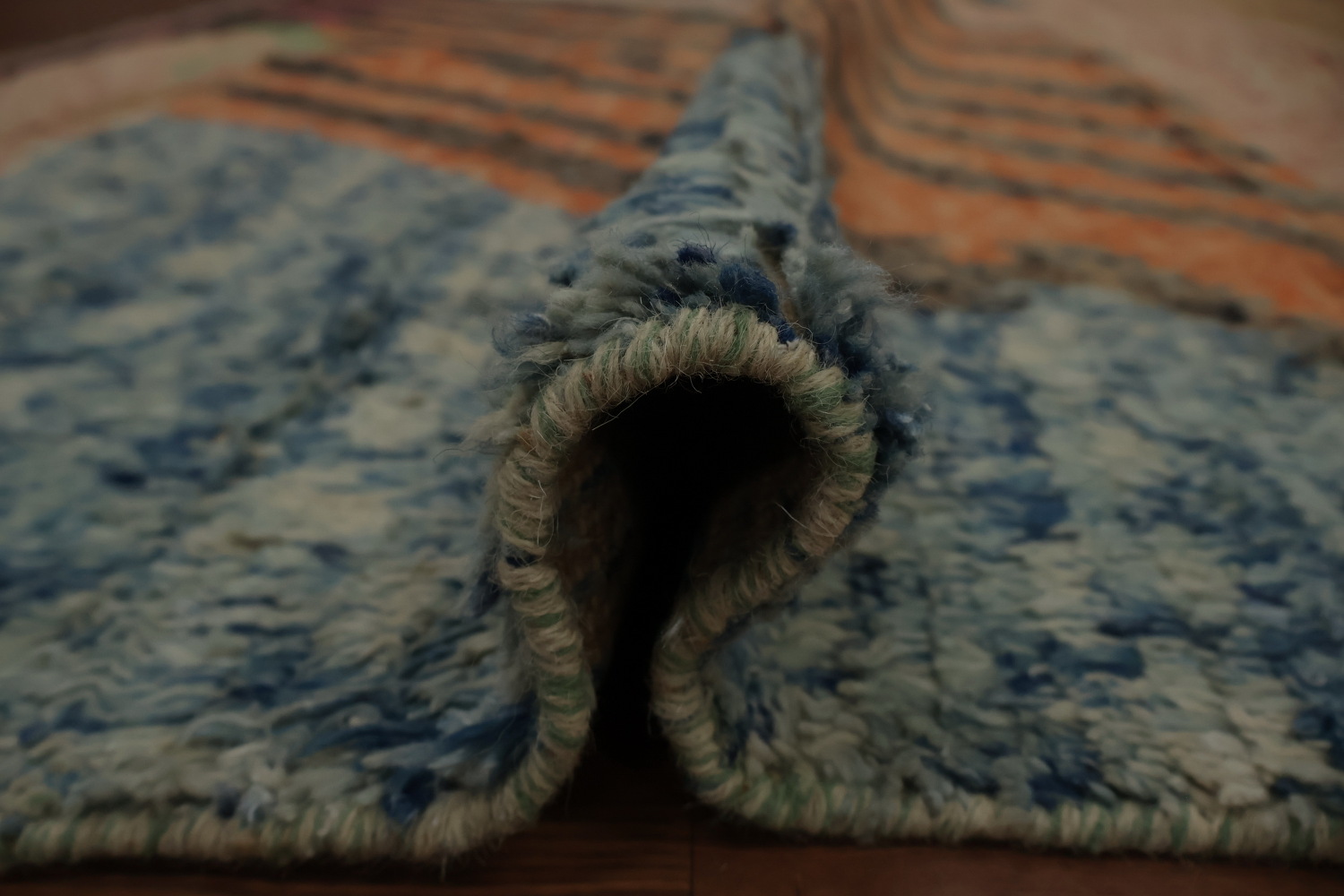 Sophisticated Moroccan Area Rug 8x11 with Dynamic Color Streaks