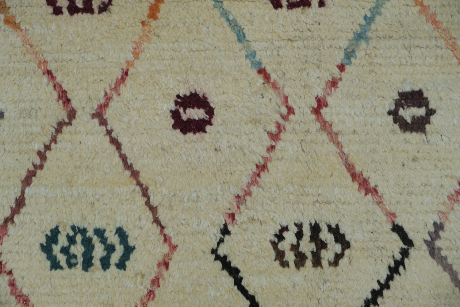 Versatile Off-White Moroccan Rug with Colorful Abstract Diamond Motifs 6x9