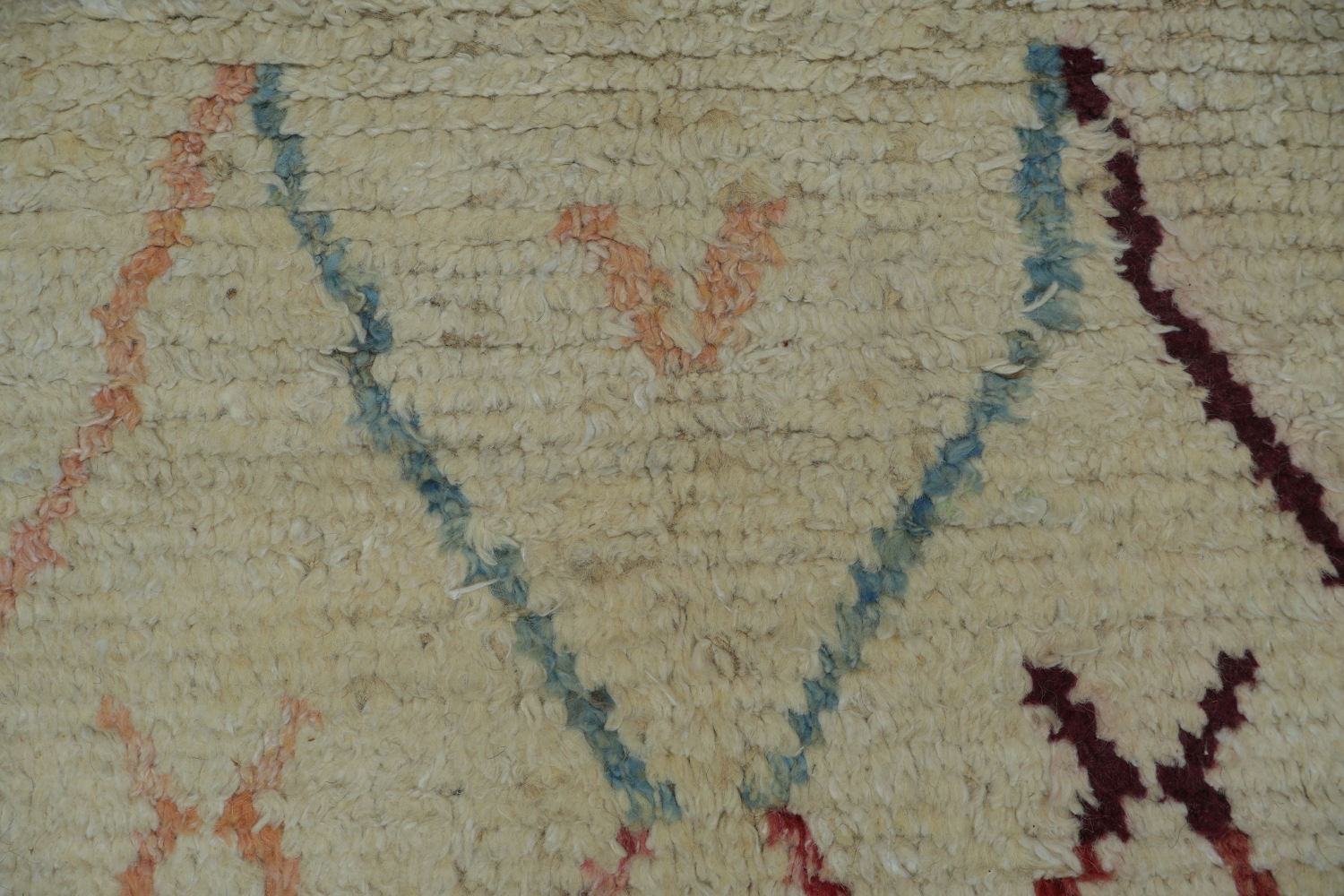 Versatile Off-White Moroccan Rug with Colorful Abstract Diamond Motifs 6x9