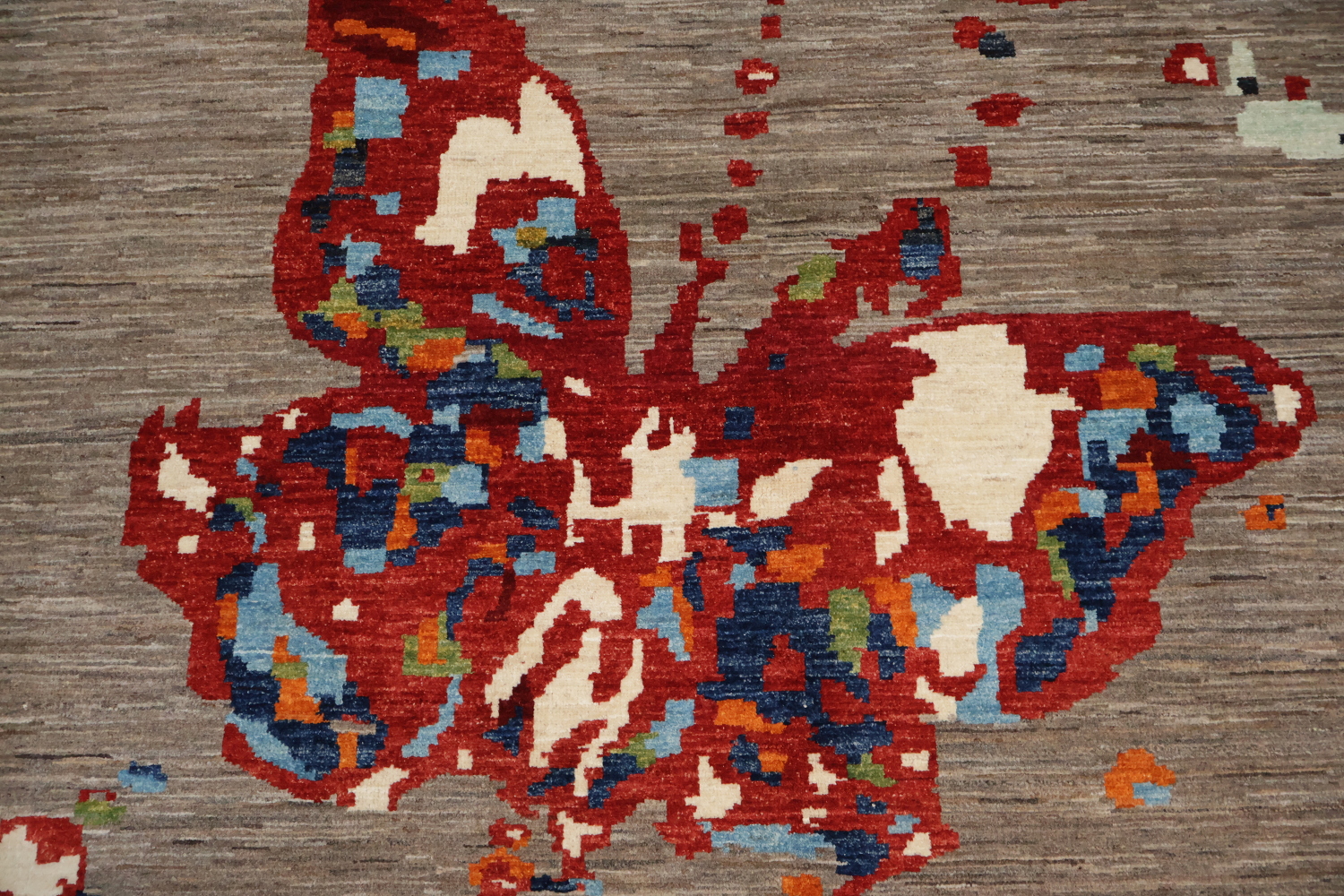 Artistic Floral Rug Bringing Dynamic Style to Your Living Room 5x8
