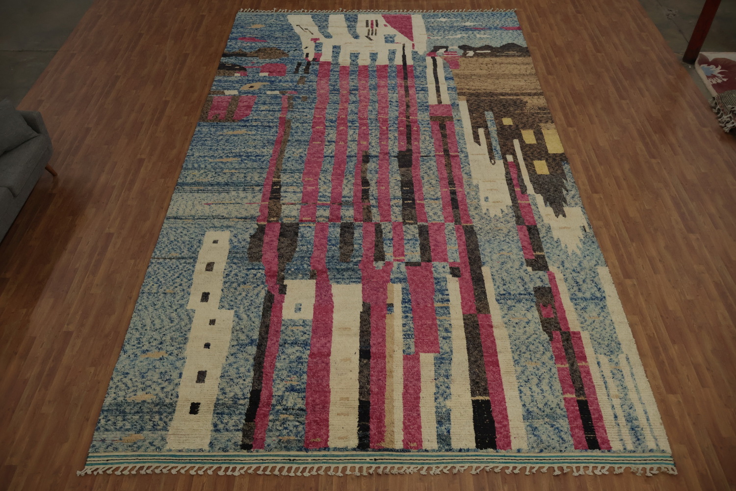 Extravagant and Bold Moroccan Large Rug 12x20 for Creative Decor