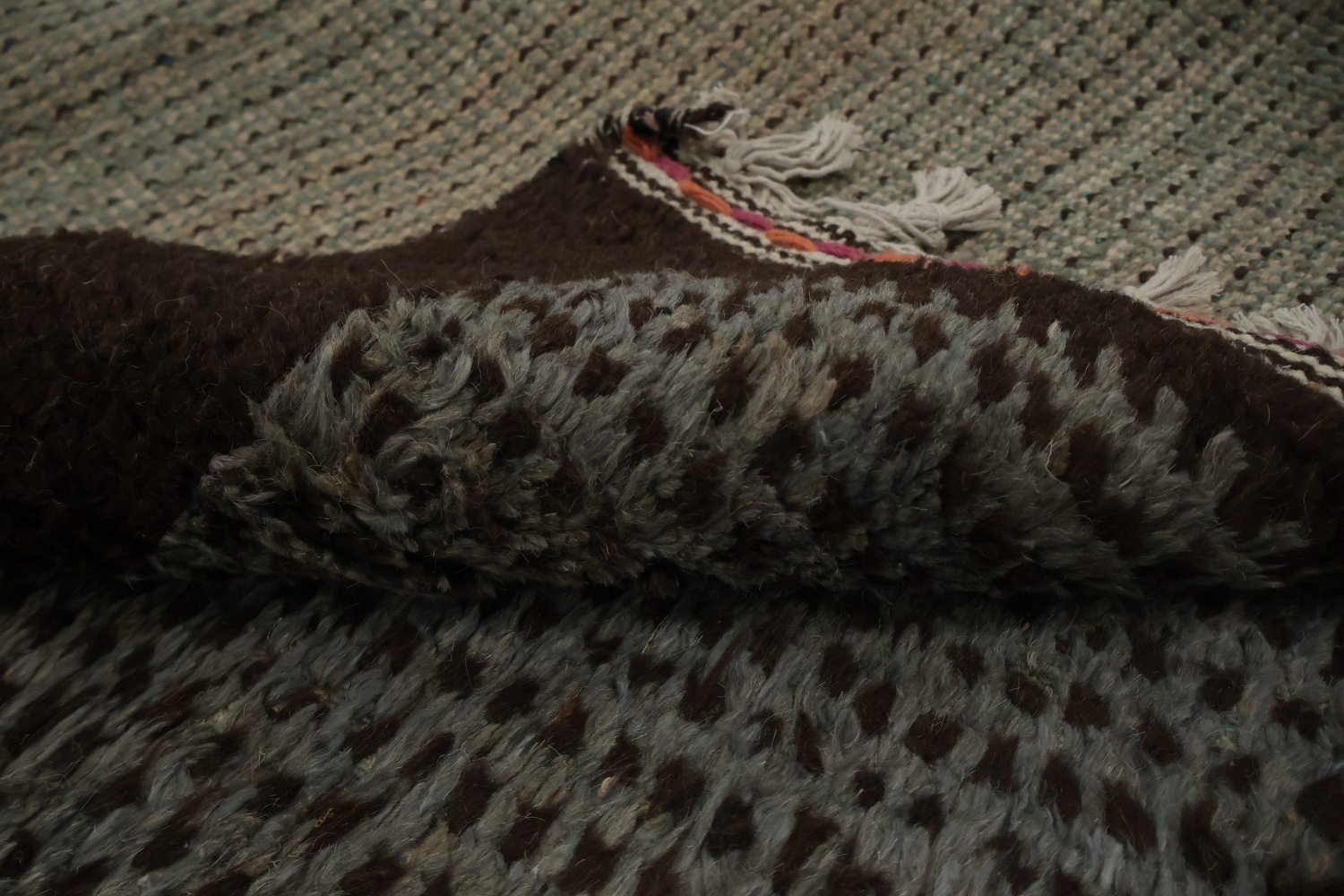 Bold Yet Subtle Artistic Statements in Moroccan Area Rug 9x13