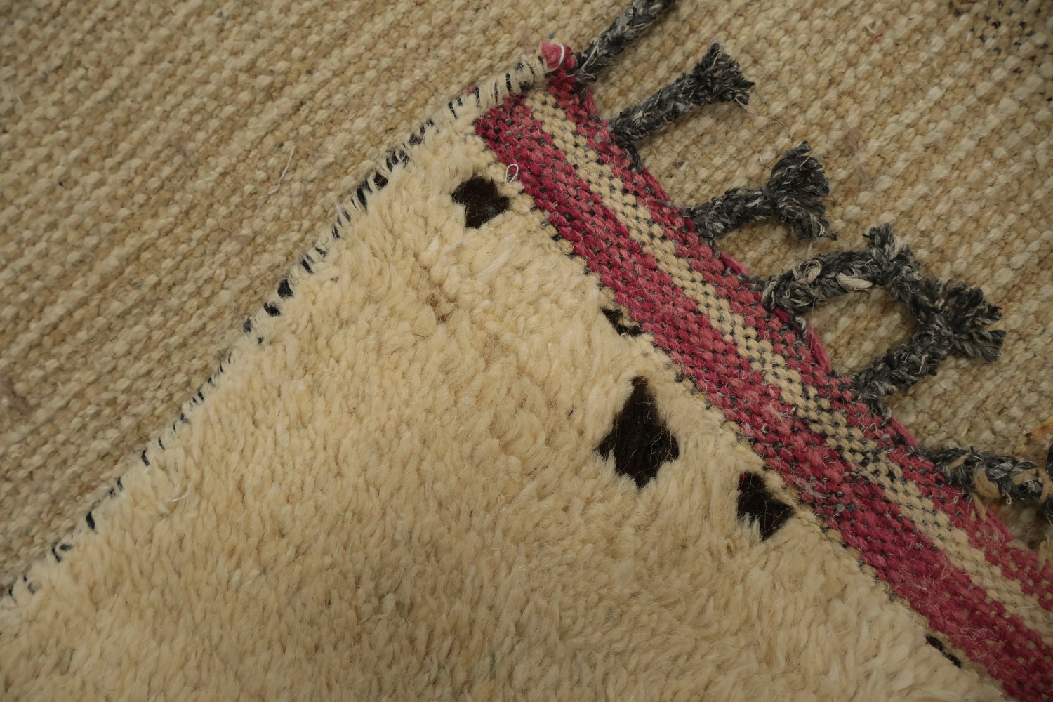 Artistic Moroccan Wool Area Rug 9x13 with Colorful Earthy Hues