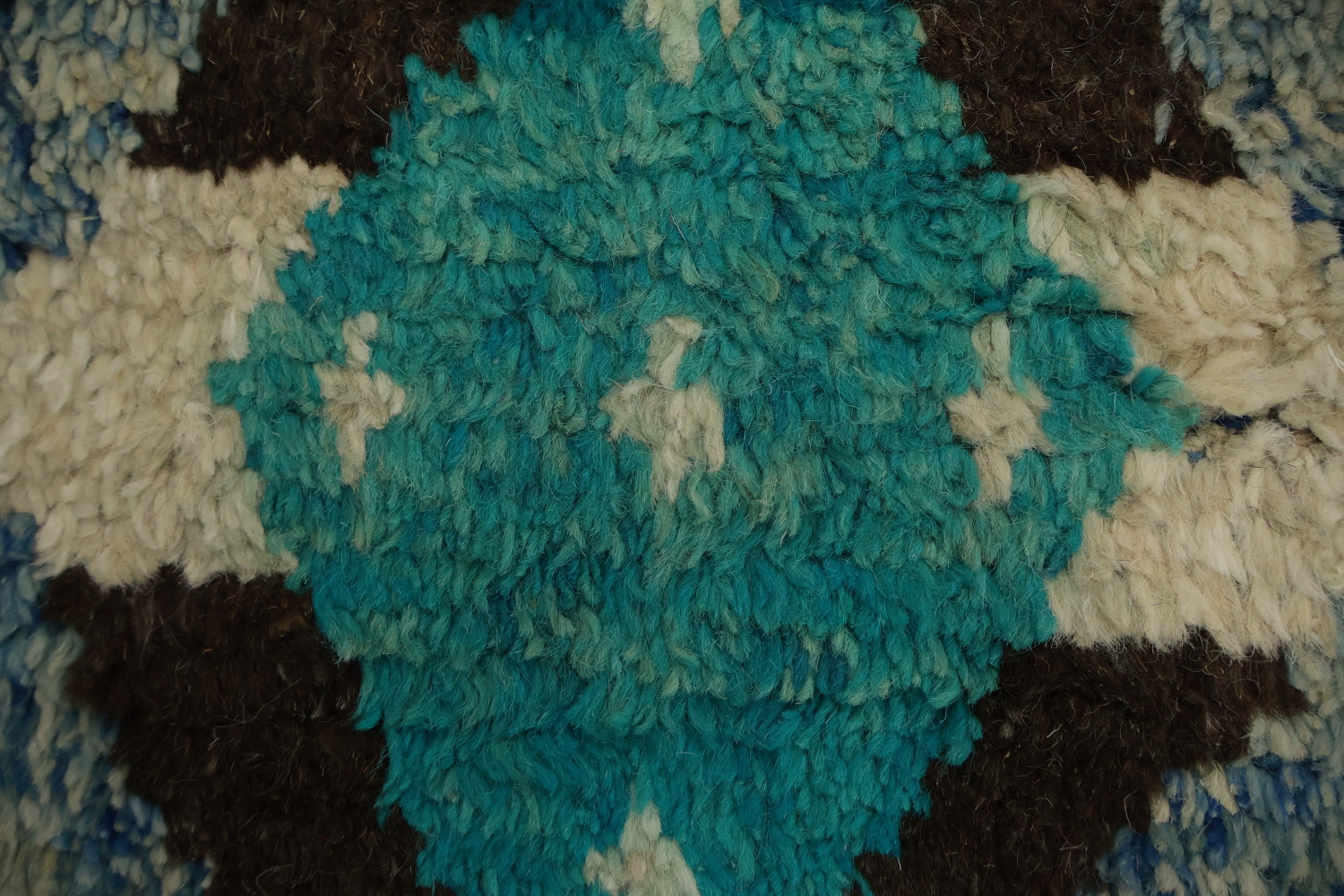Blue Diamond Moroccan Area Rug 8x11 for Vibrant Home Decor