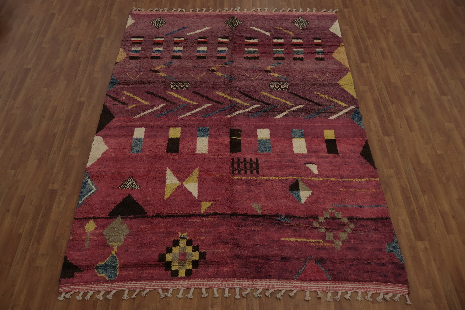 Stylish Moroccan Area Rug 8x11 for Contemporary Home Decor