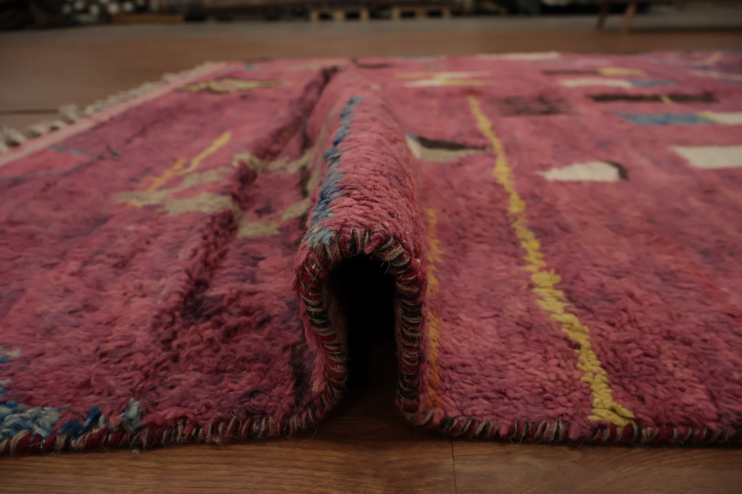 Stylish Moroccan Area Rug 8x11 for Contemporary Home Decor