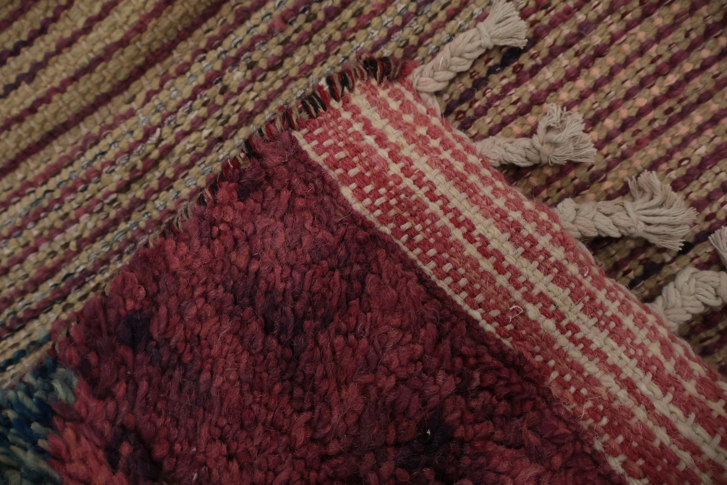 Stylish Moroccan Area Rug 8x11 for Contemporary Home Decor