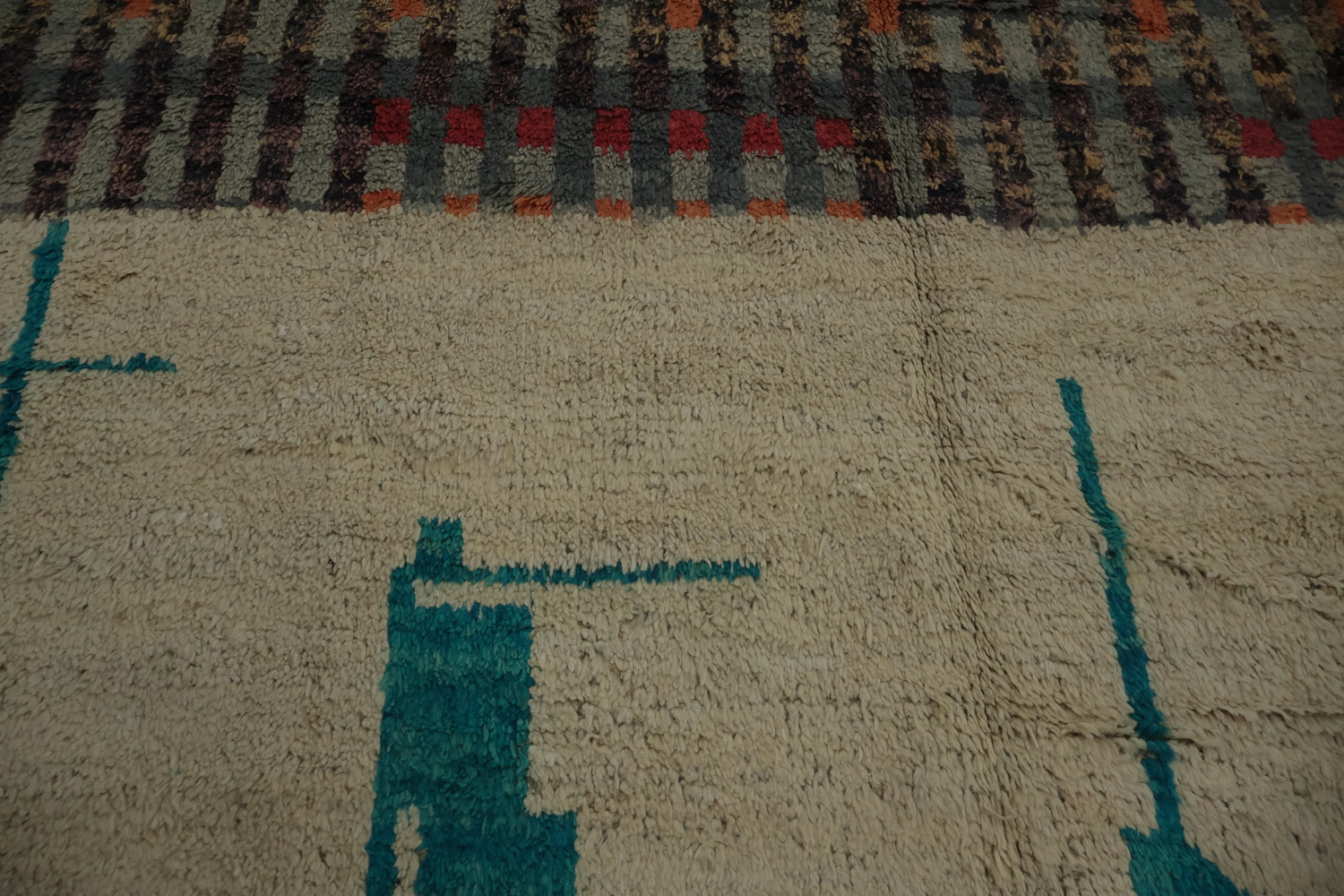 Moroccan Wool Area Rug 7x11 in Muted and Earthy Color Palette