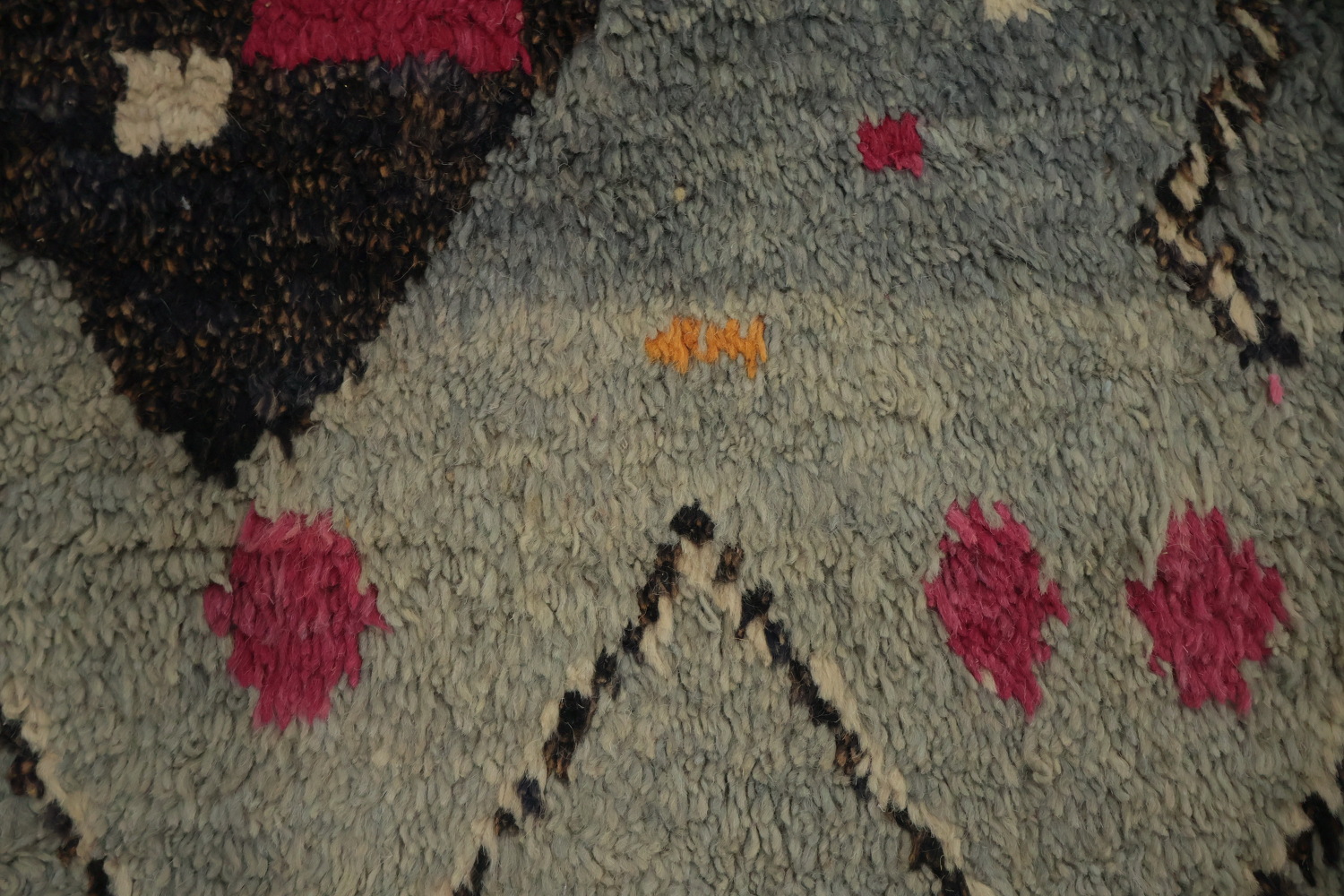 Artisan Geometric Moroccan Area Rug 8x11 Adds Colorful Flair to Rooms