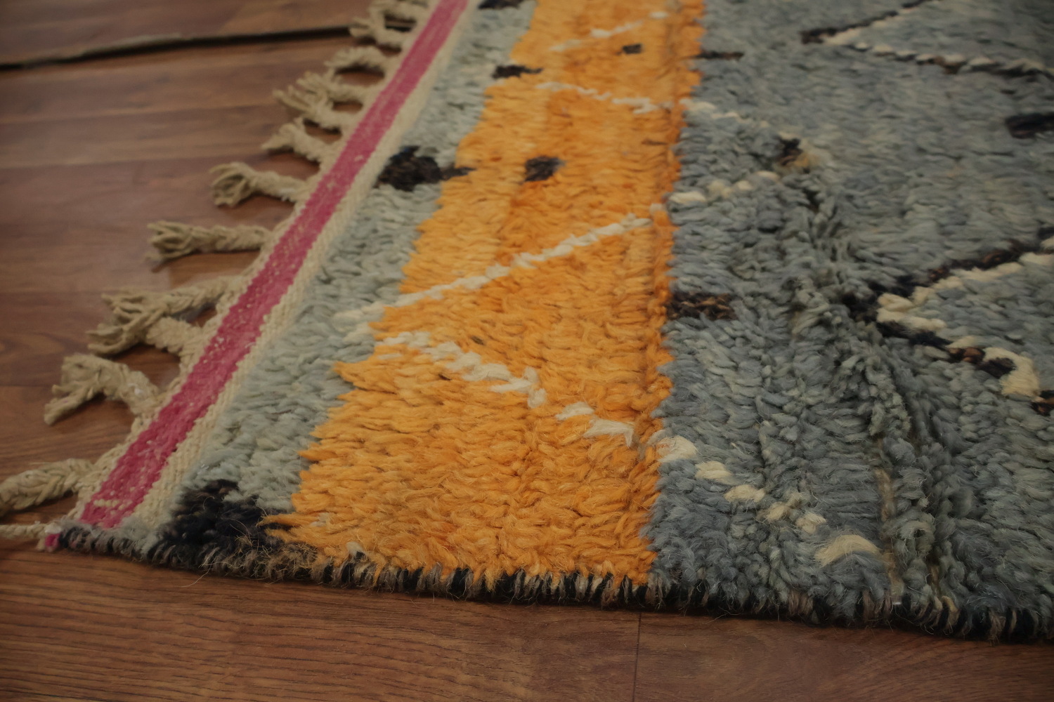 Artisan Geometric Moroccan Area Rug 8x11 Adds Colorful Flair to Rooms