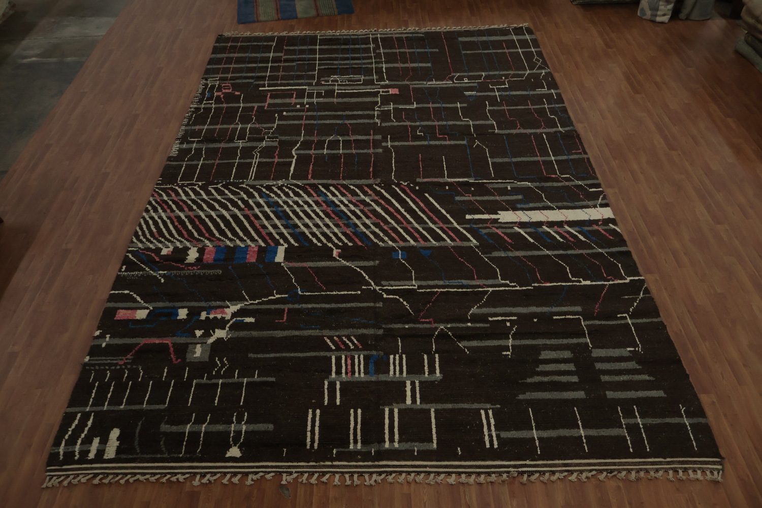 Sophisticated Grid Design Moroccan Large Wool Rug 12x19