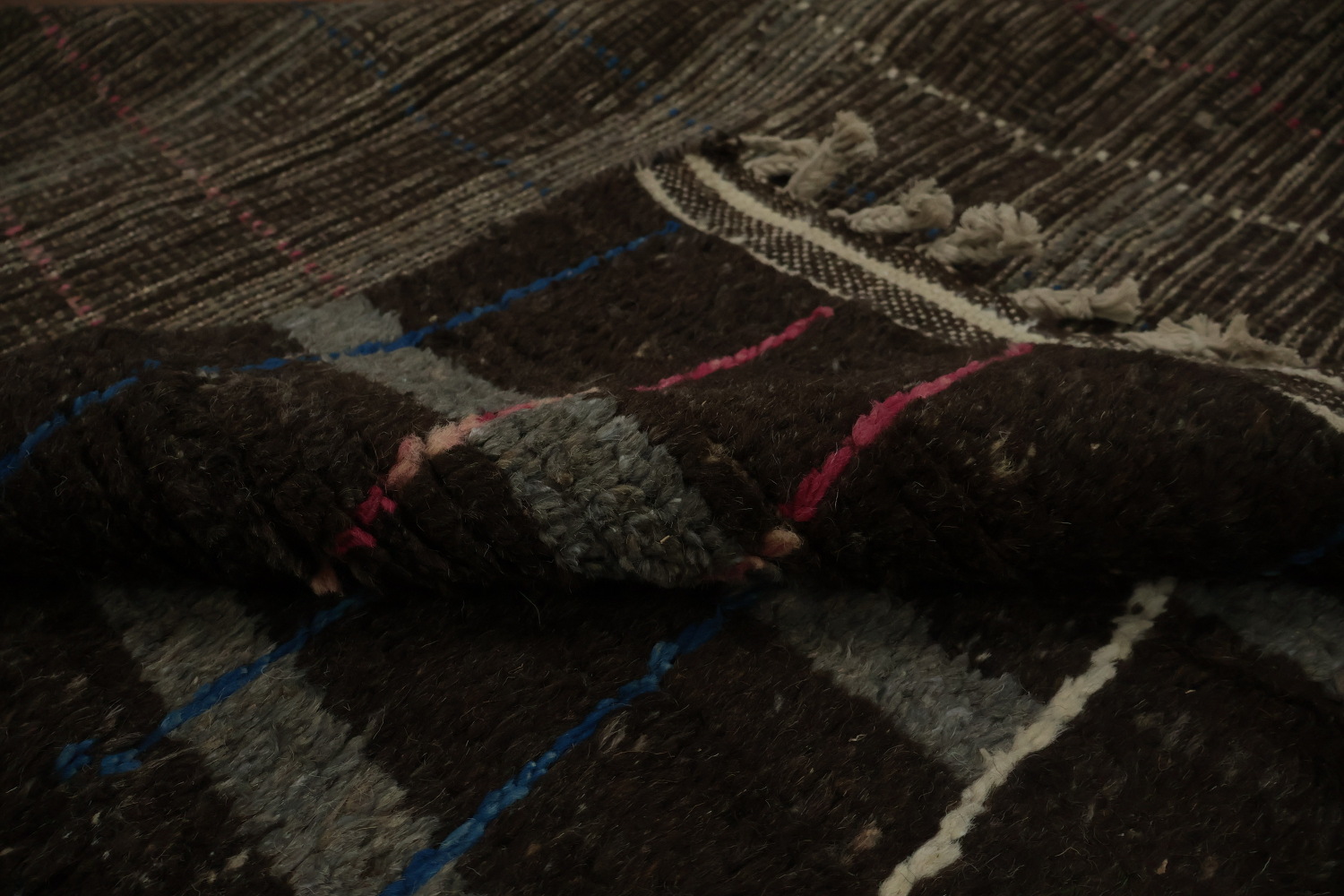Sophisticated Grid Design Moroccan Large Wool Rug 12x19