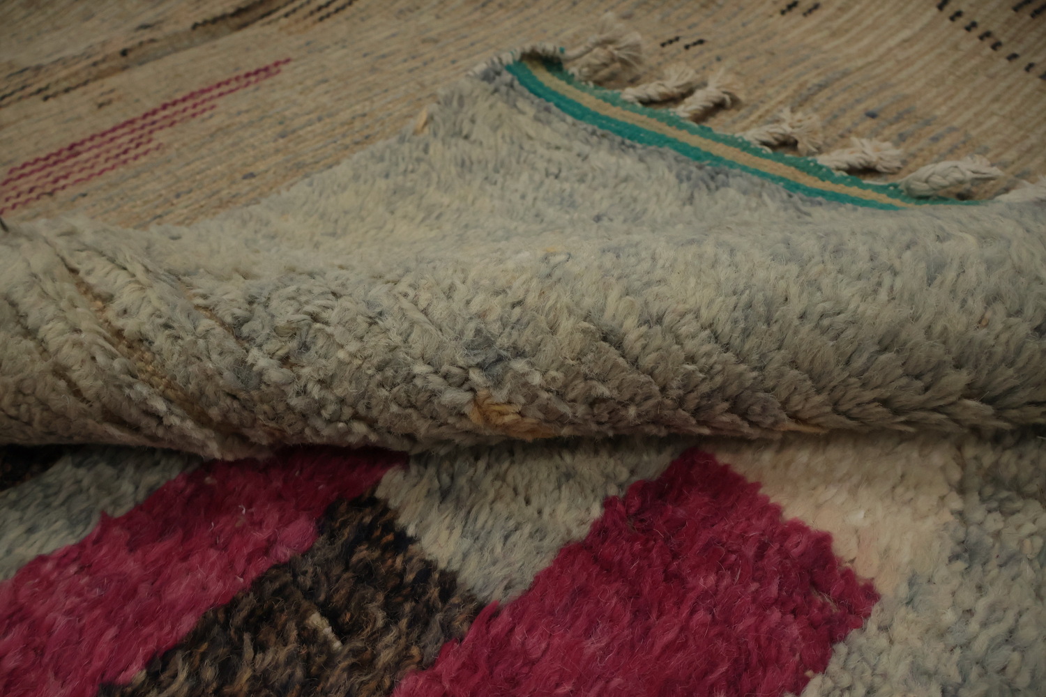 Abstract Moroccan Wool Large Rug 12x18 with Vertical Stripes