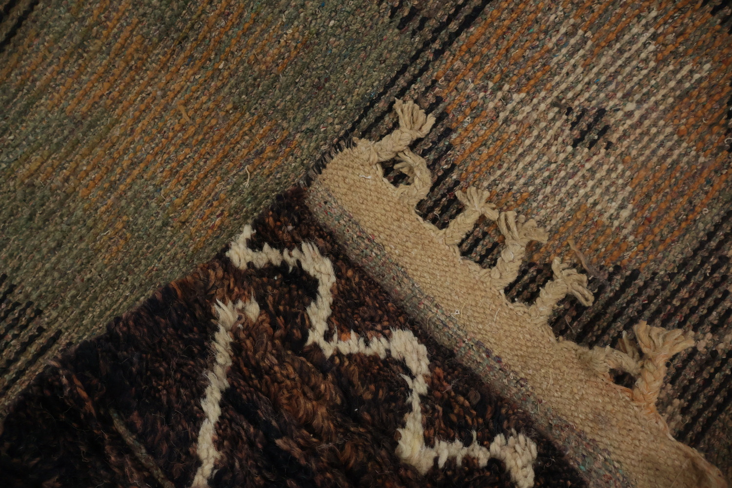 Tribal Motif Moroccan Area Rug 9x13 for Your Living Space