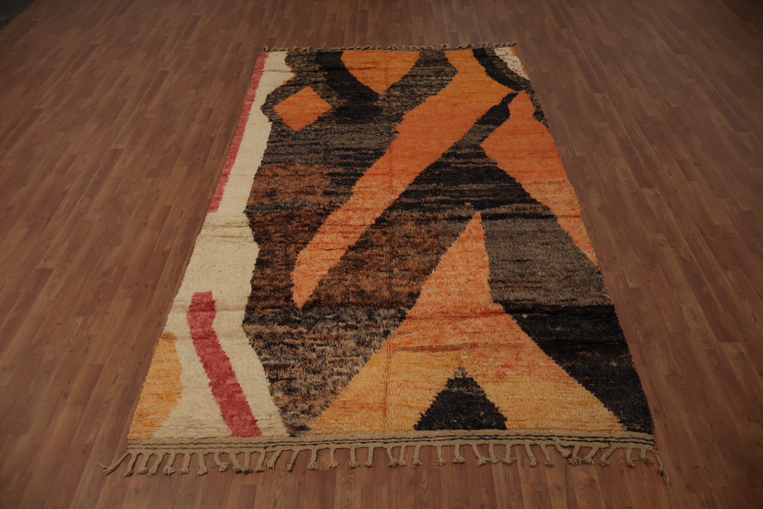Eclectic Moroccan Area Rug 6x10 with Eye-catching Angular Motifs