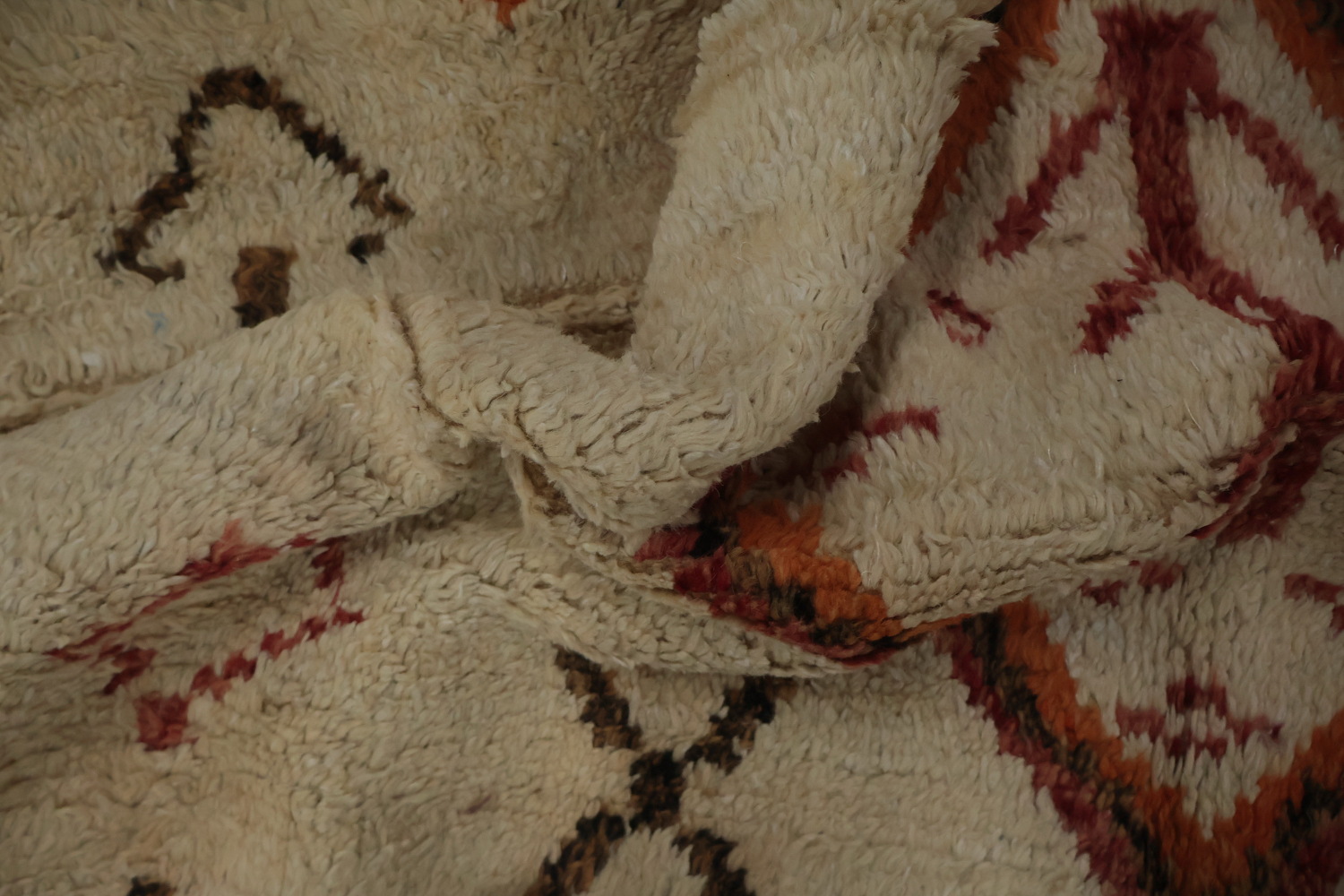 Bohemian Chic Moroccan Area Rug 7x11 for Cozy Interiors